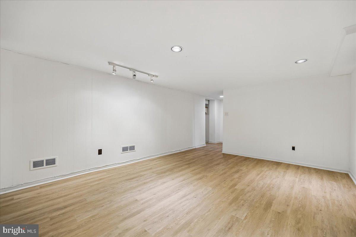 TAKOMA PARK - Residential