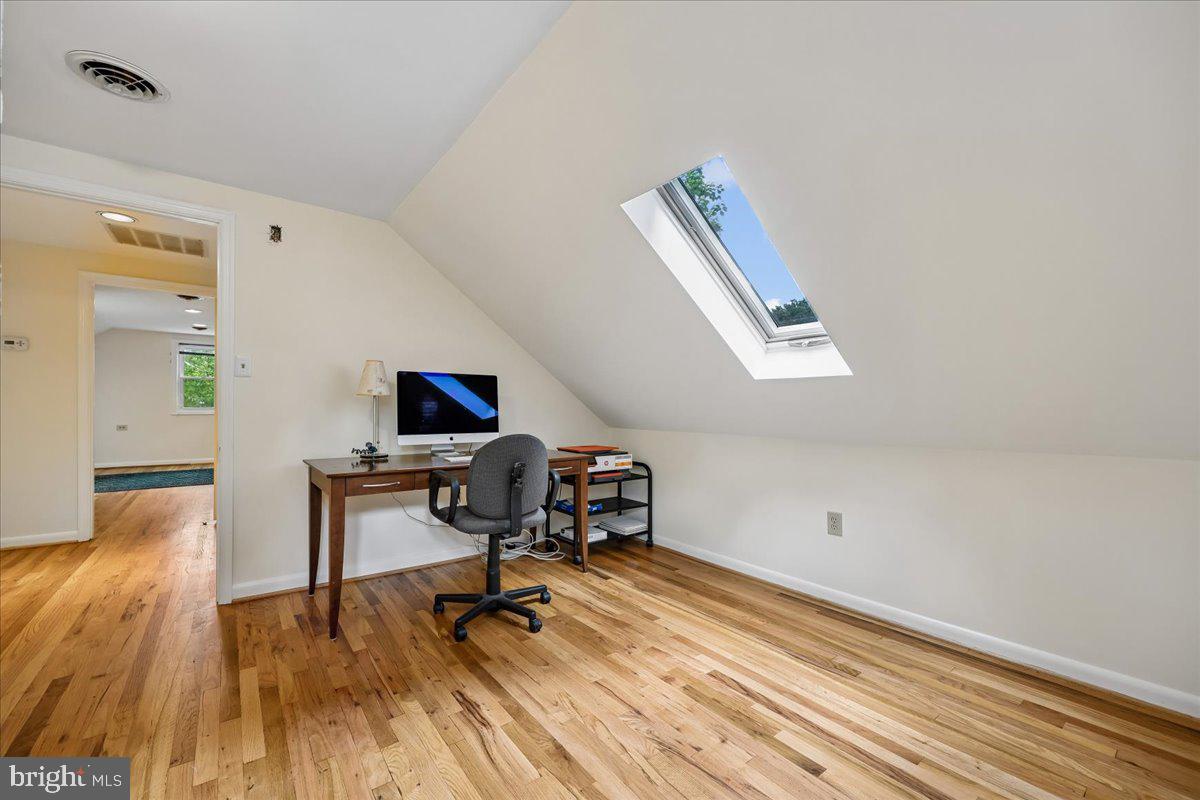 TAKOMA PARK - Residential