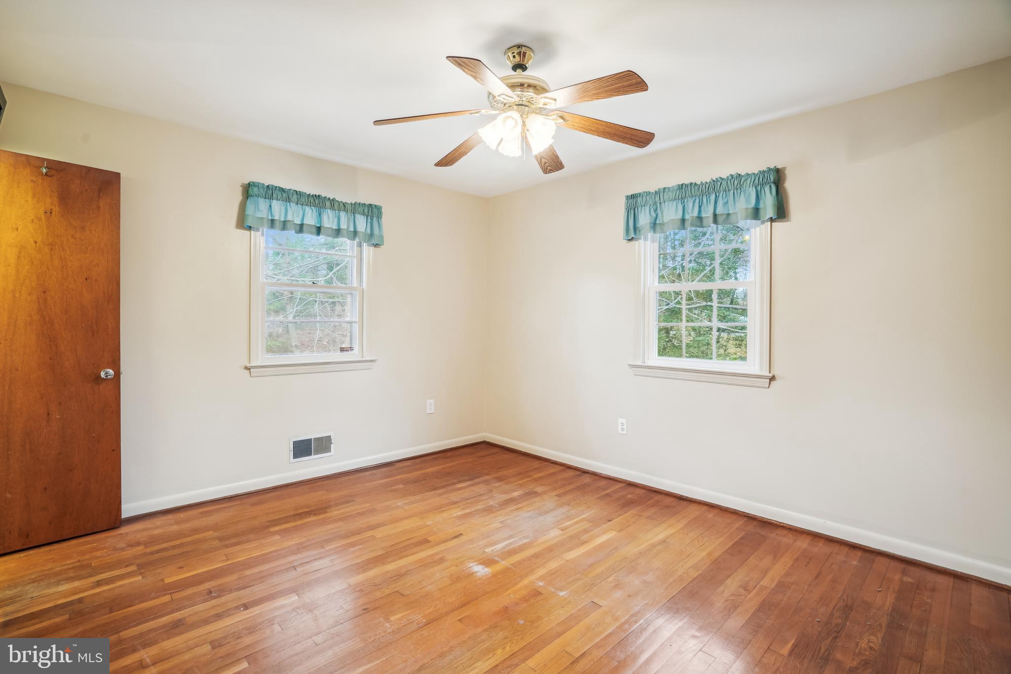 WEST LAUREL ACRES - Residential