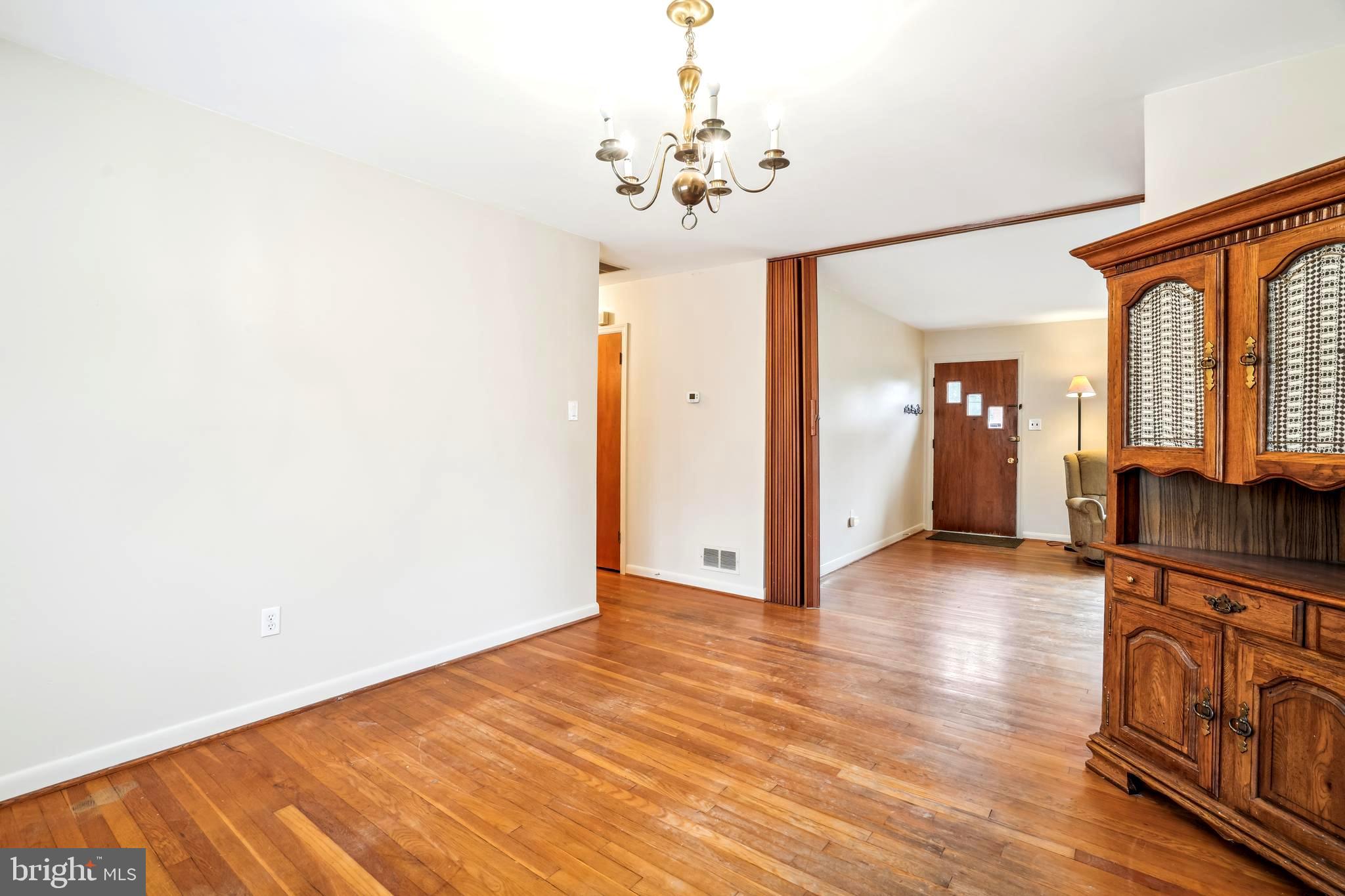 WEST LAUREL ACRES - Residential