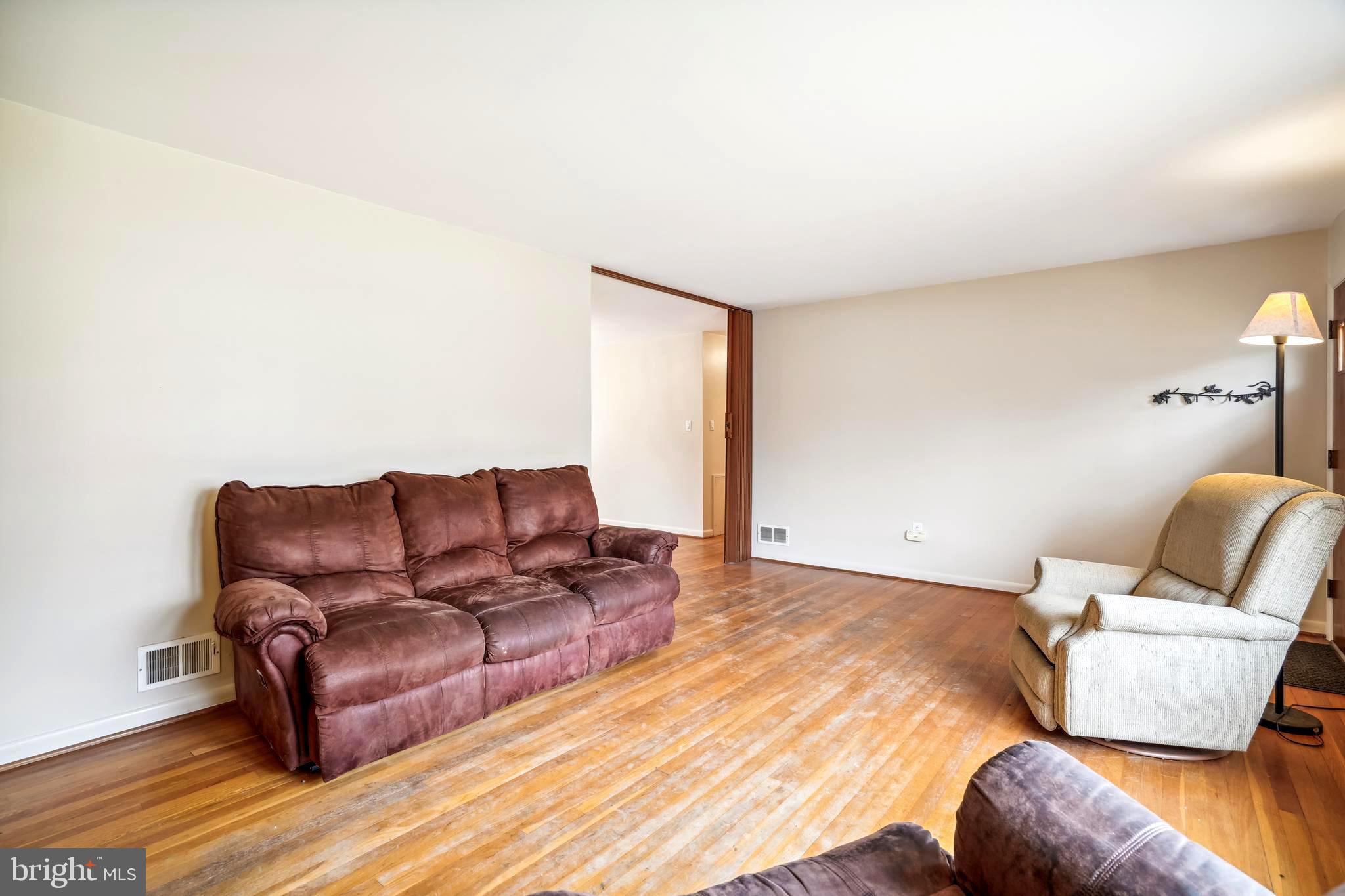 WEST LAUREL ACRES - Residential