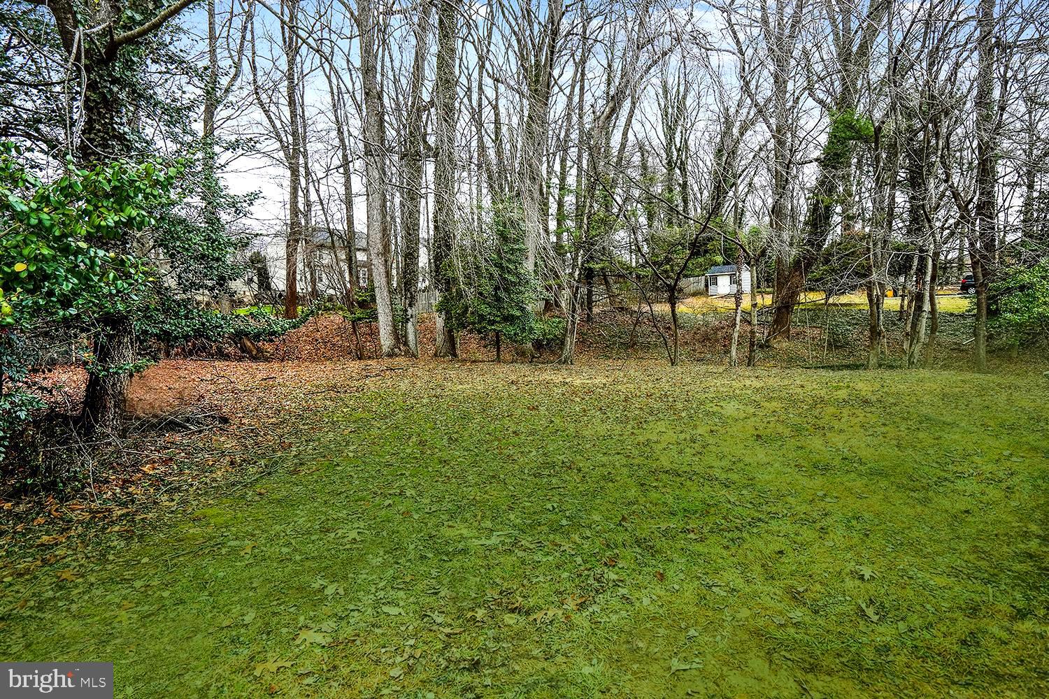 WEST LAUREL ACRES - Residential