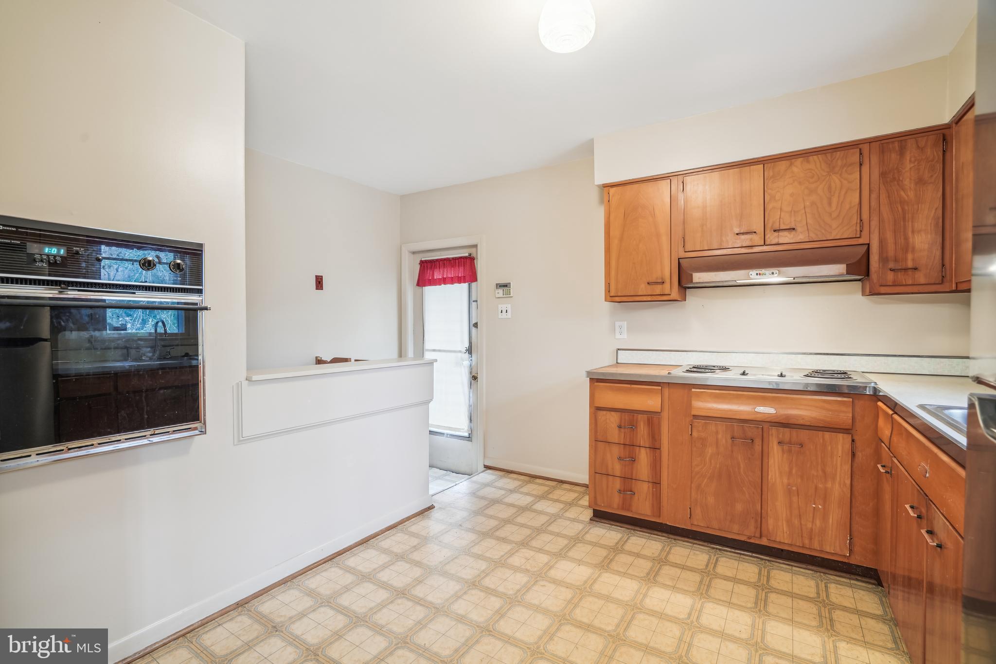 WEST LAUREL ACRES - Residential