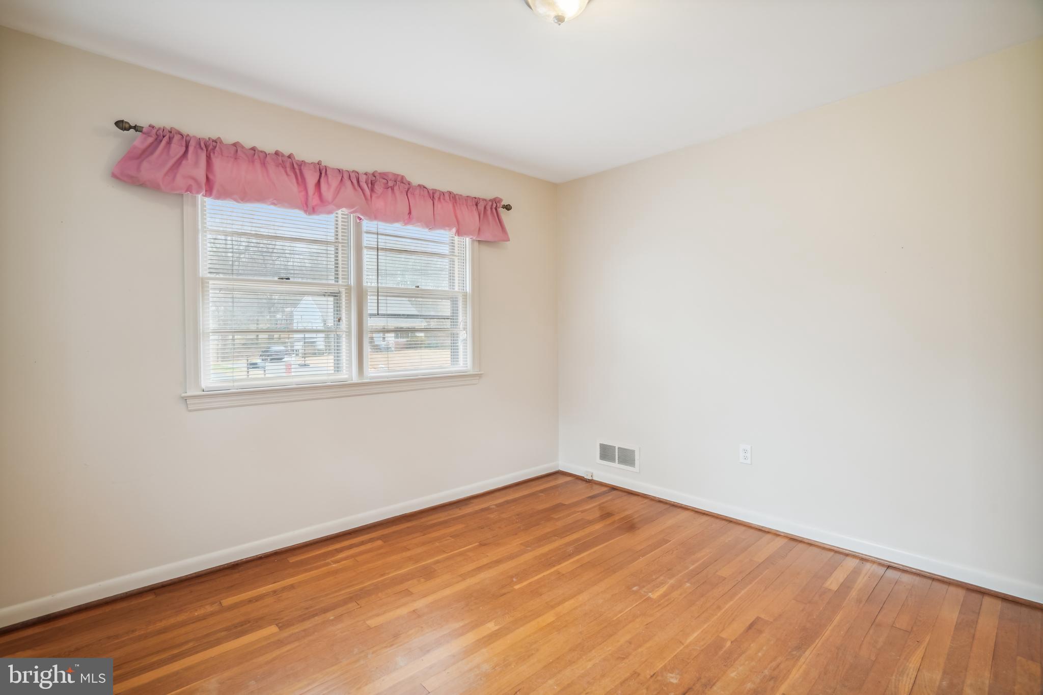 WEST LAUREL ACRES - Residential