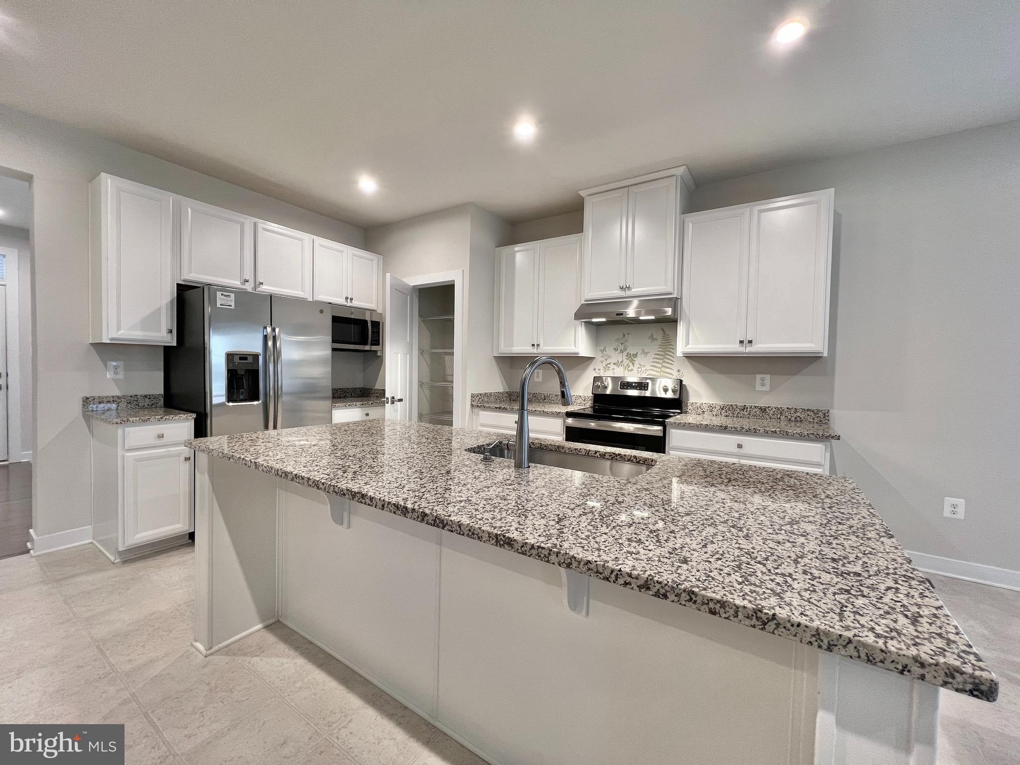 POTOMAC STATION - Residential