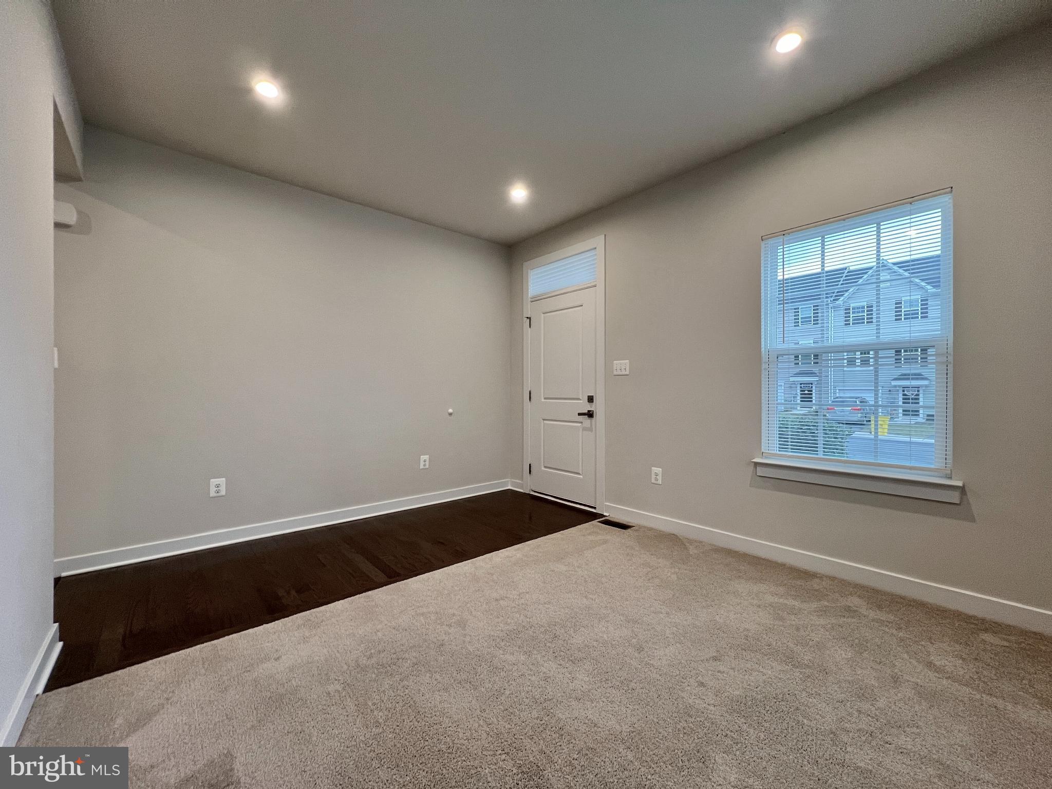 POTOMAC STATION - Residential