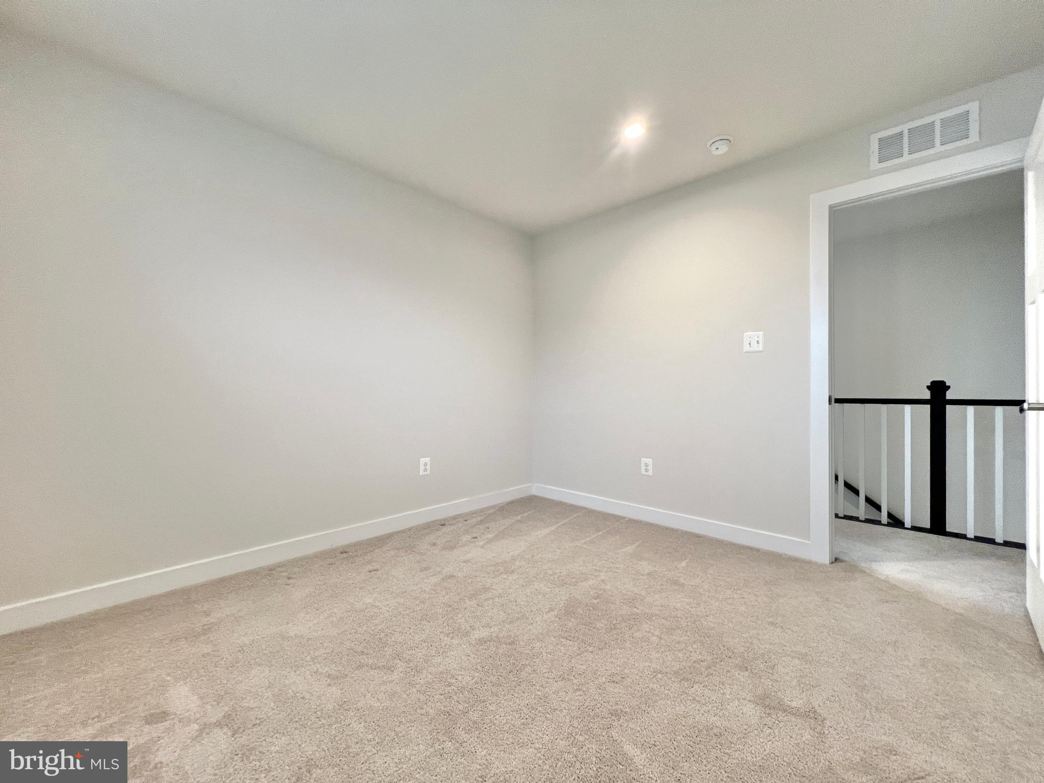 POTOMAC STATION - Residential