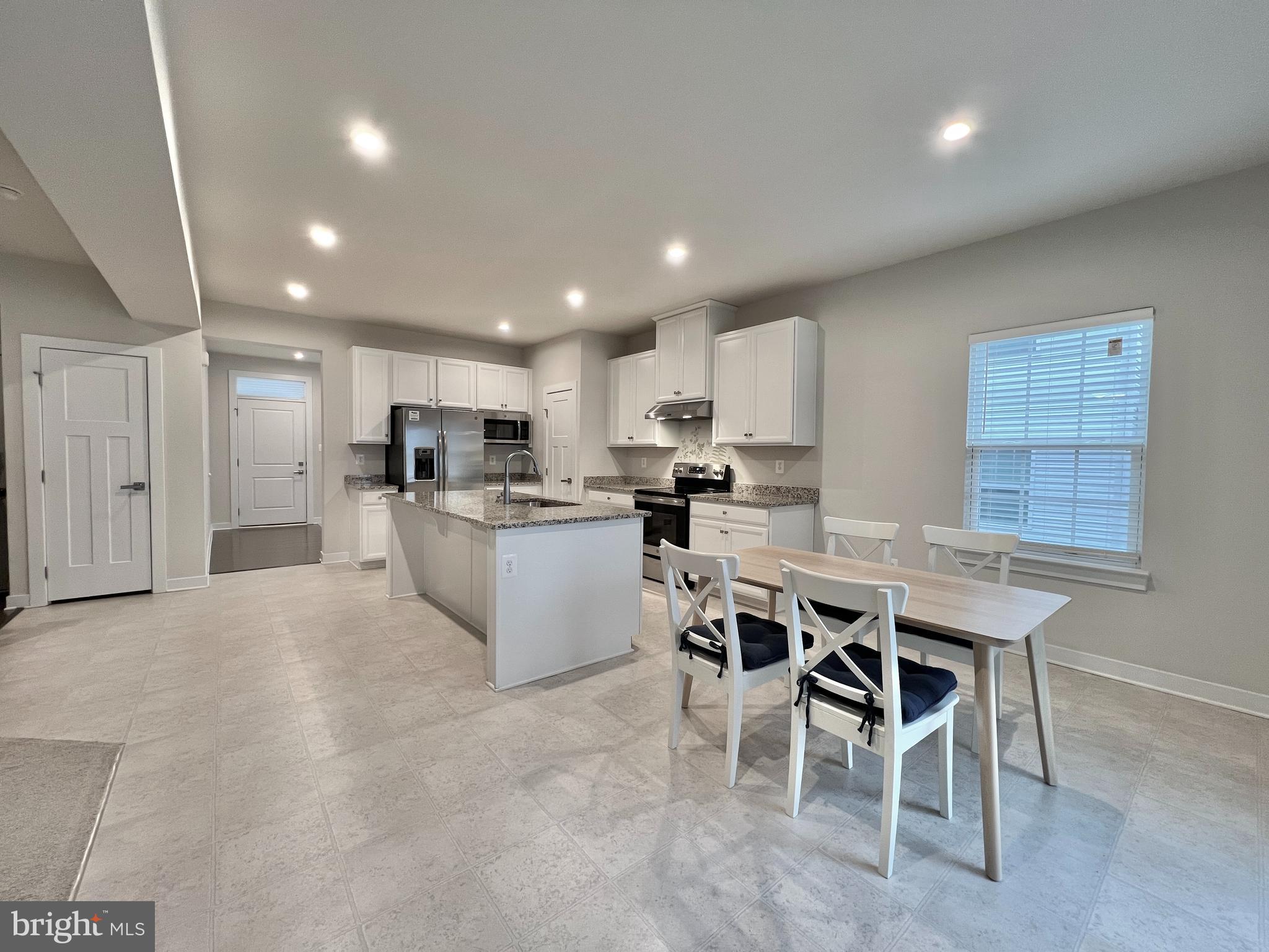 POTOMAC STATION - Residential