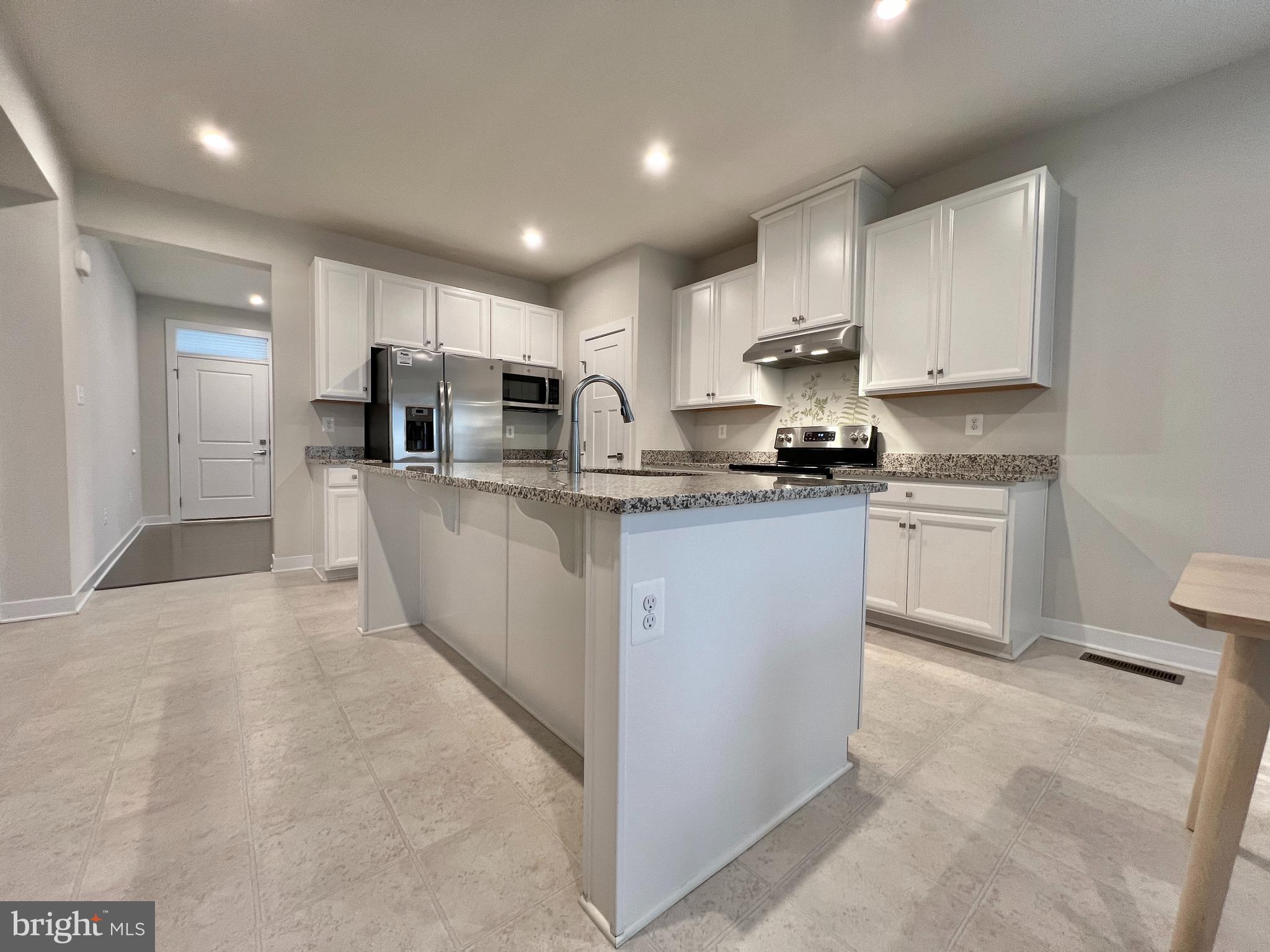 POTOMAC STATION - Residential