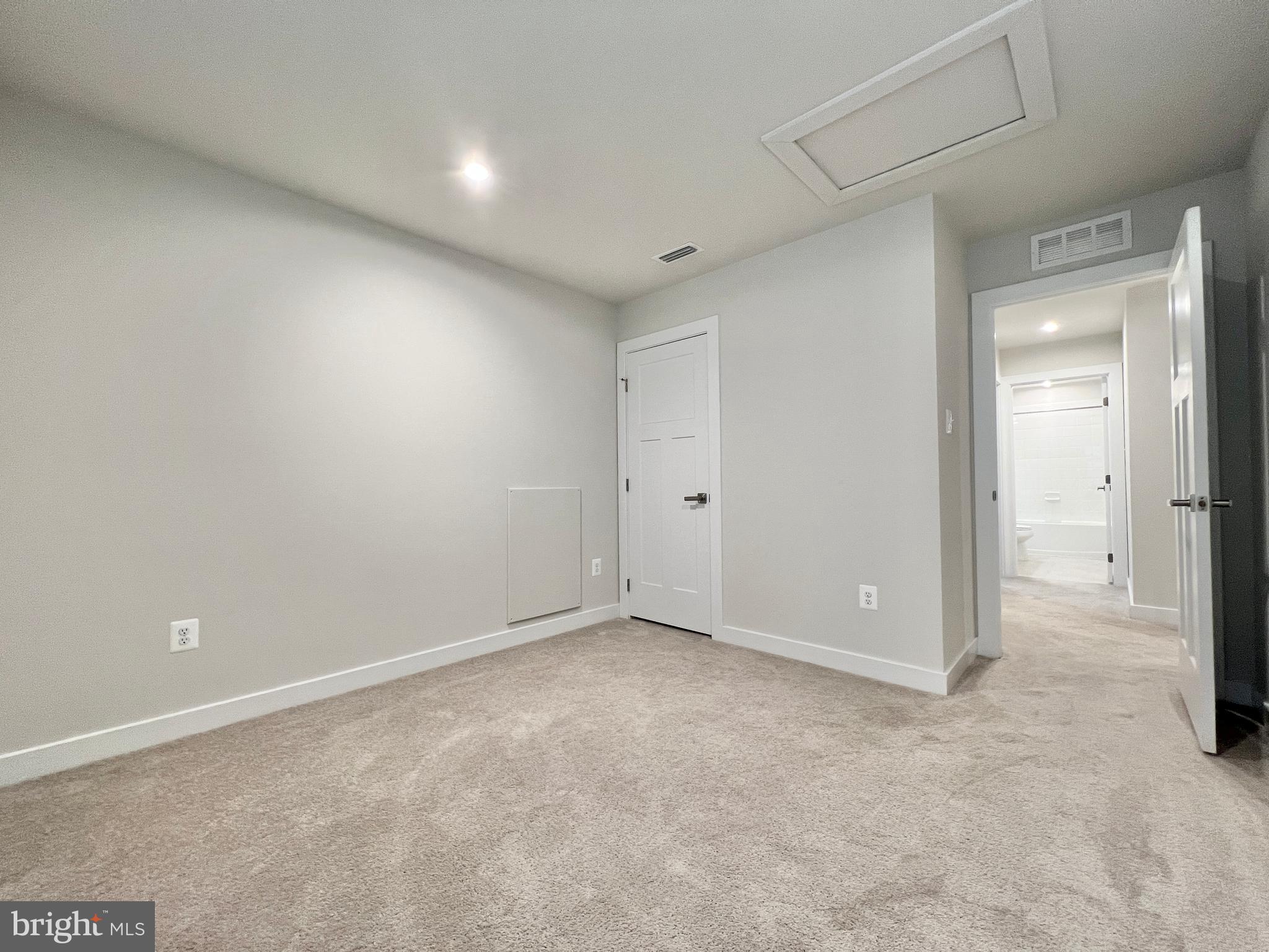 POTOMAC STATION - Residential