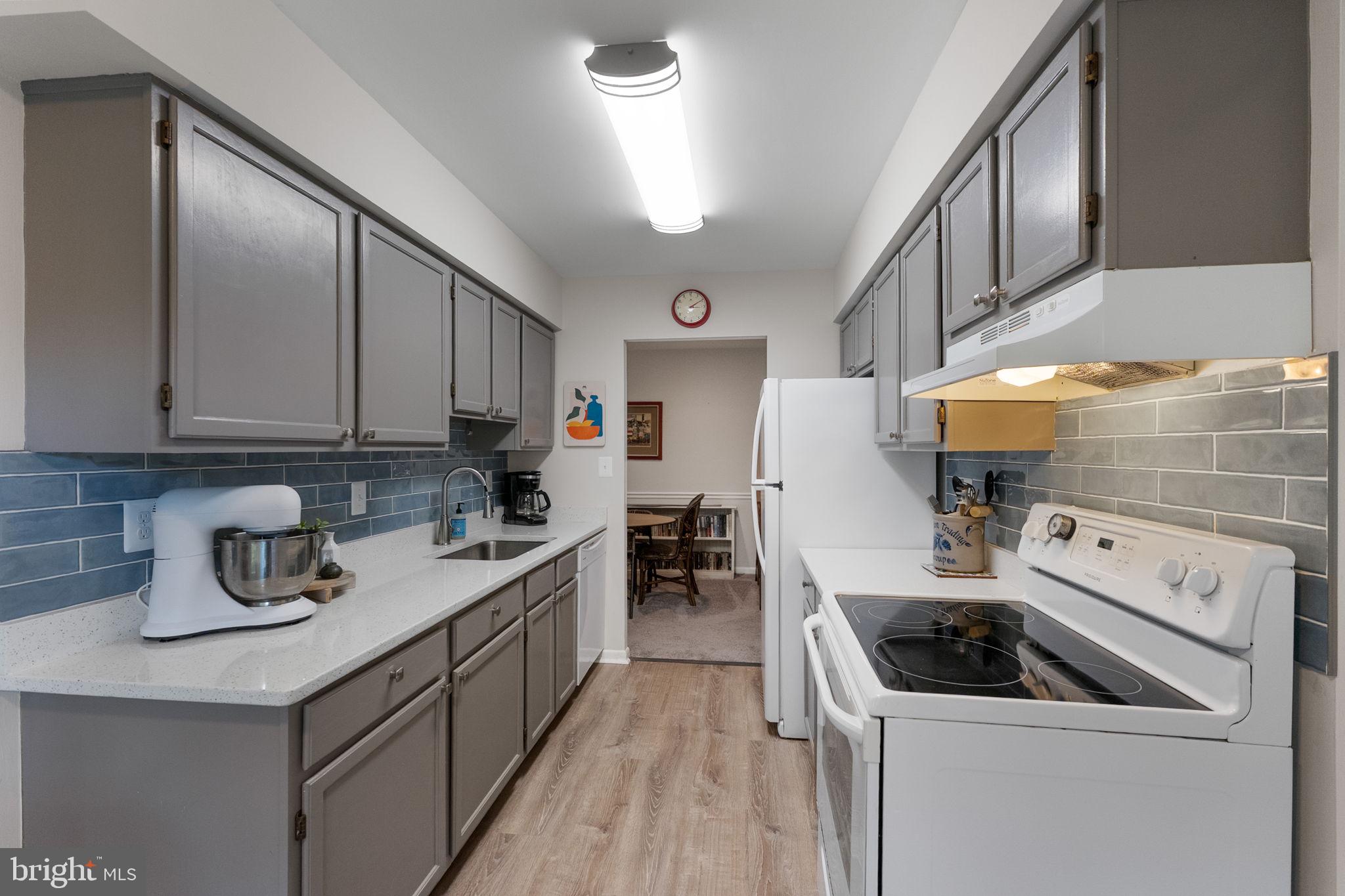 VILLAS WILLOW COVE CODM - Residential