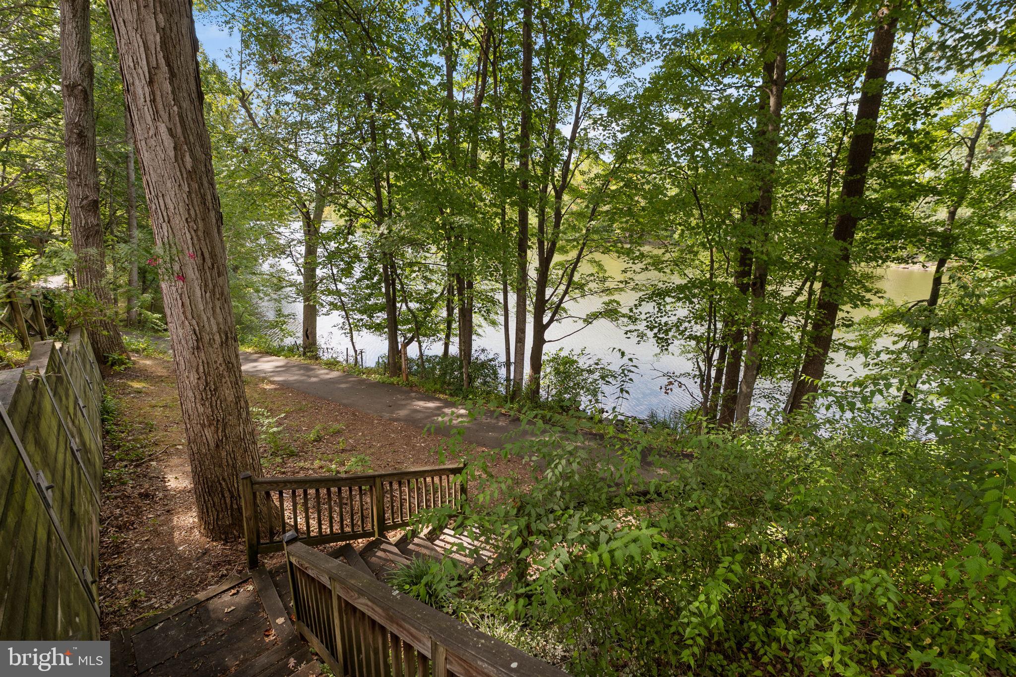 VILLAS WILLOW COVE CODM - Residential