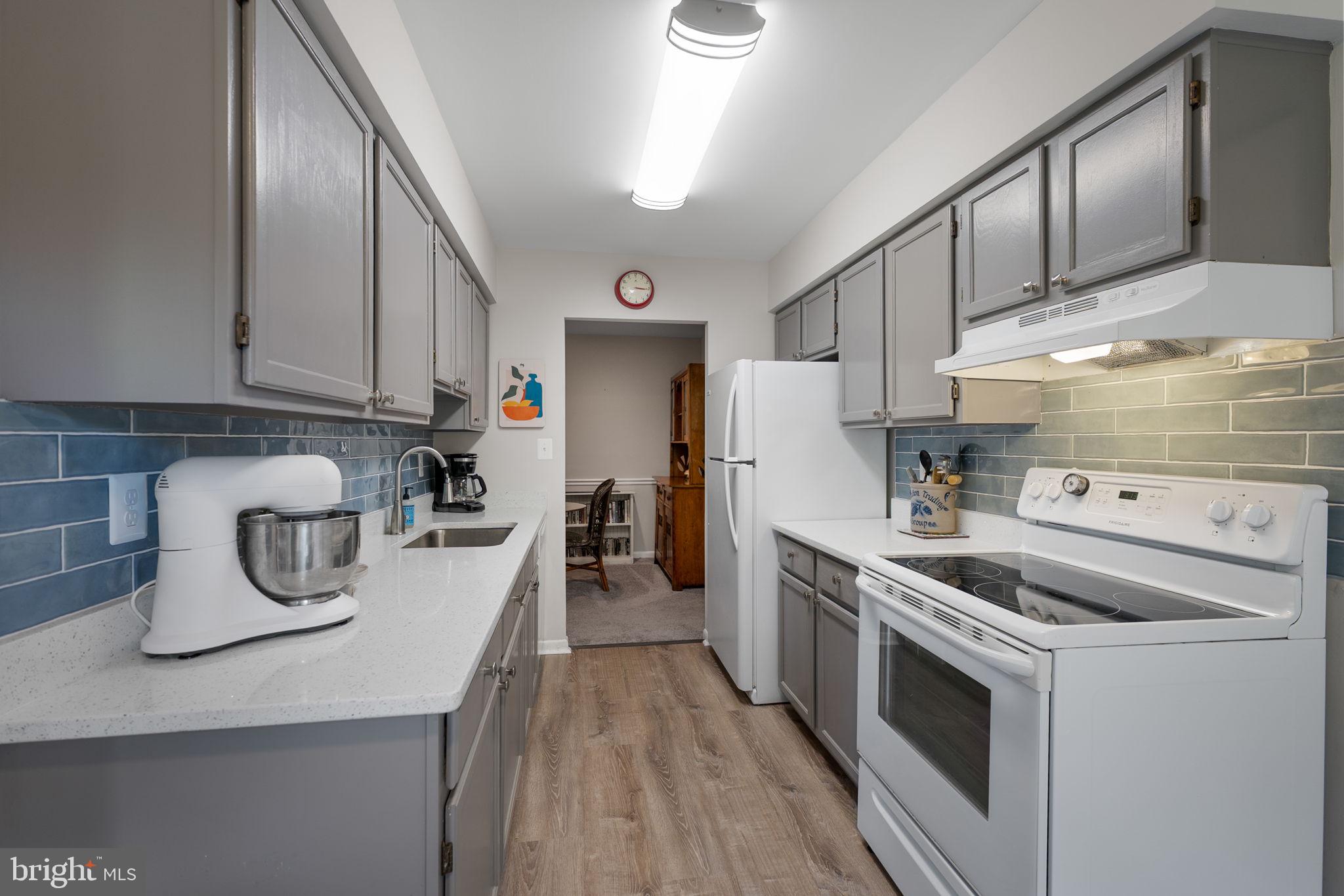 VILLAS WILLOW COVE CODM - Residential