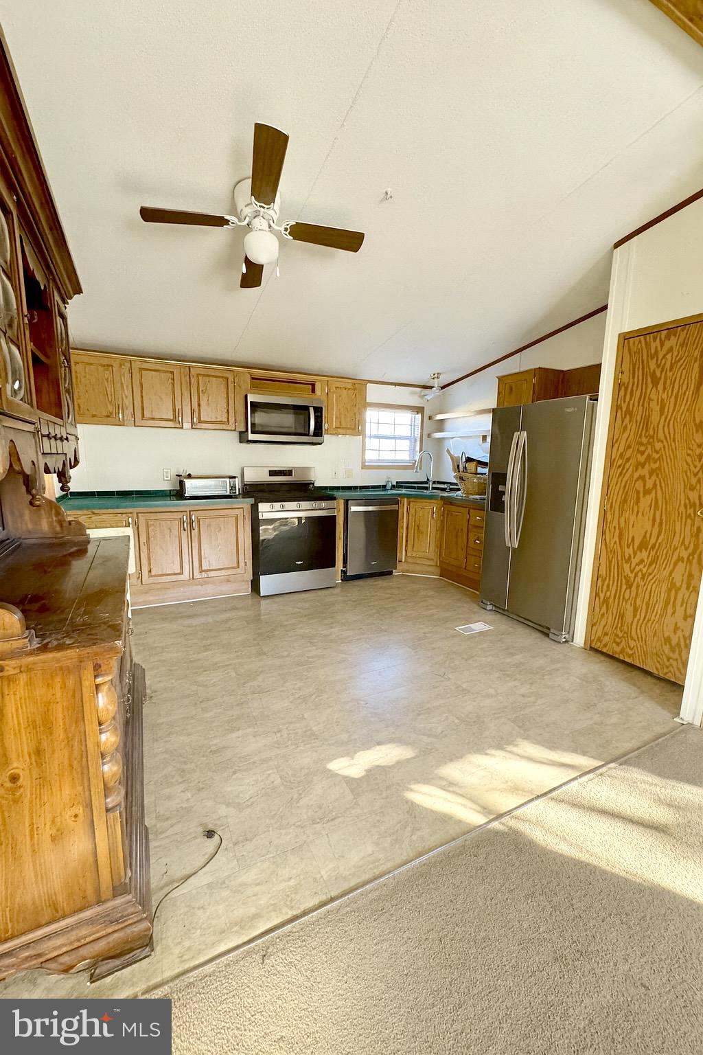 71 HITCH POND CIRCLE