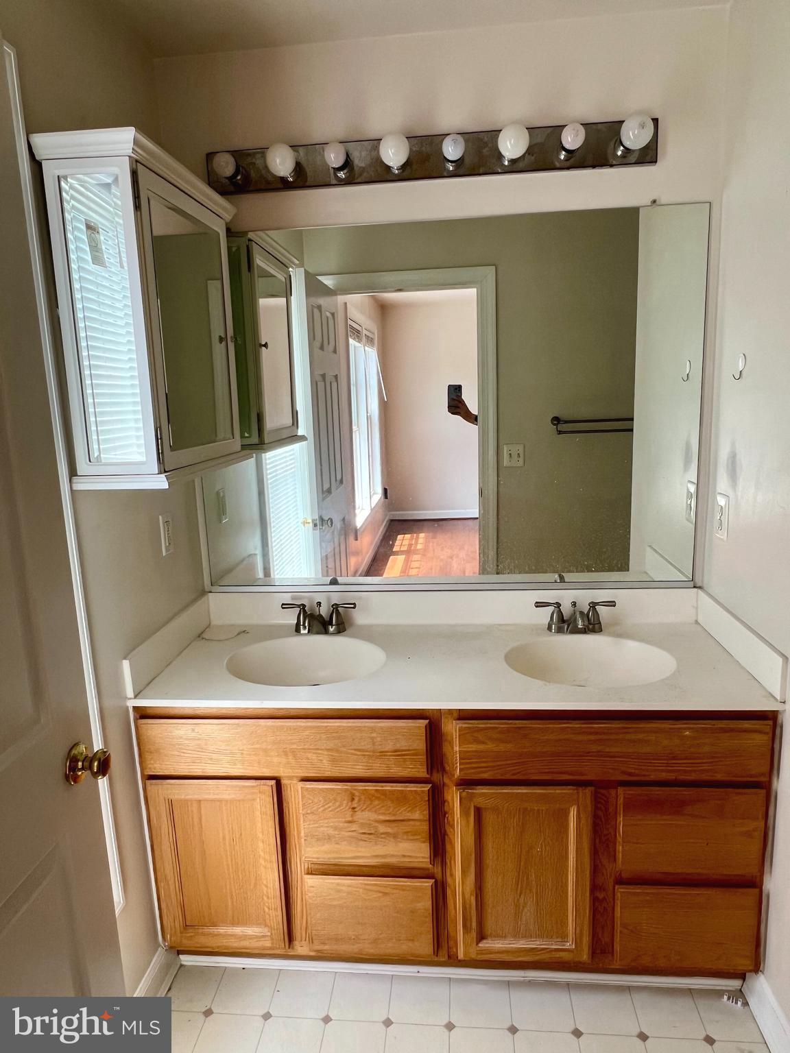 CEDAR LAKES - Residential Lease