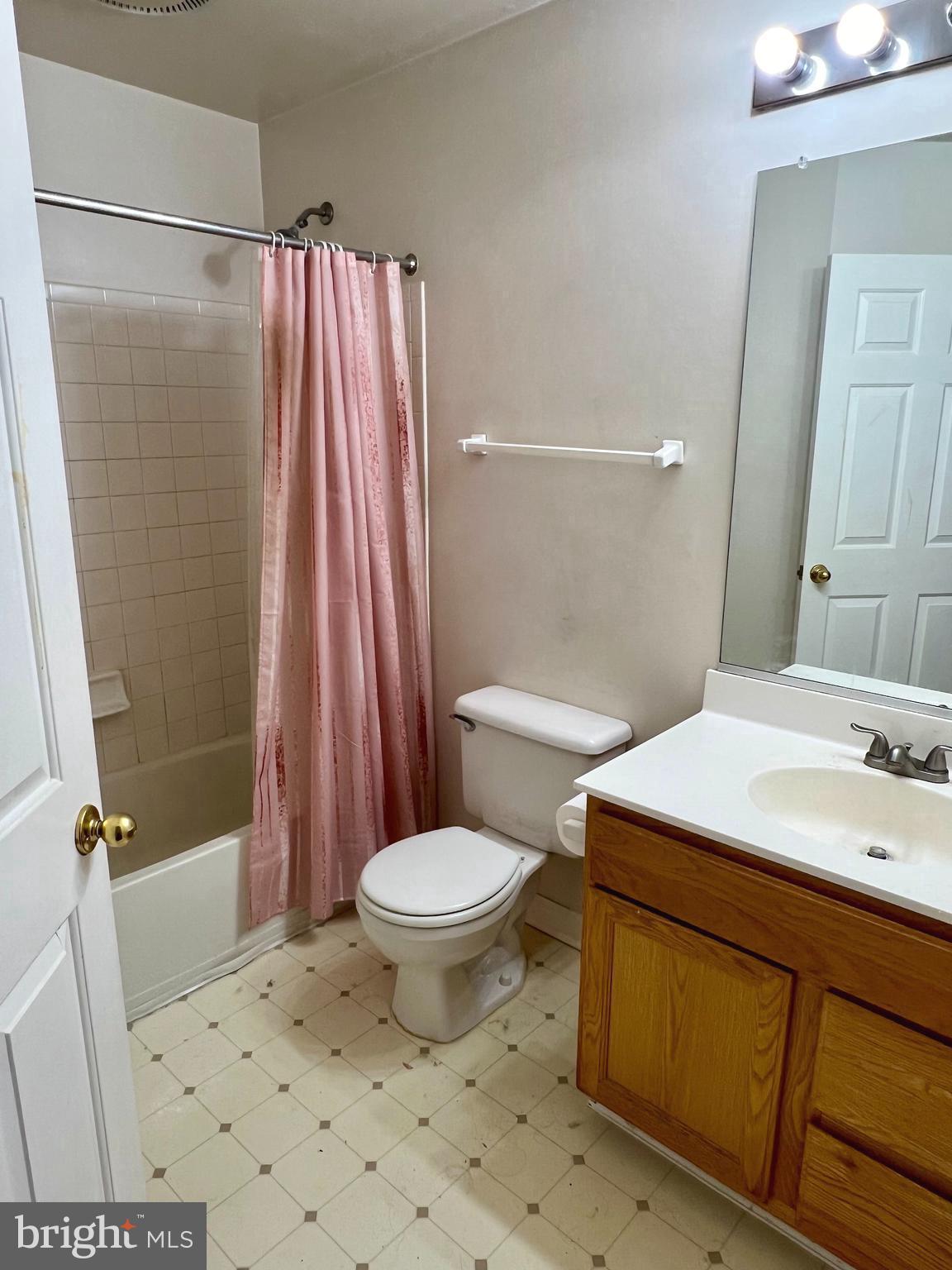 CEDAR LAKES - Residential Lease