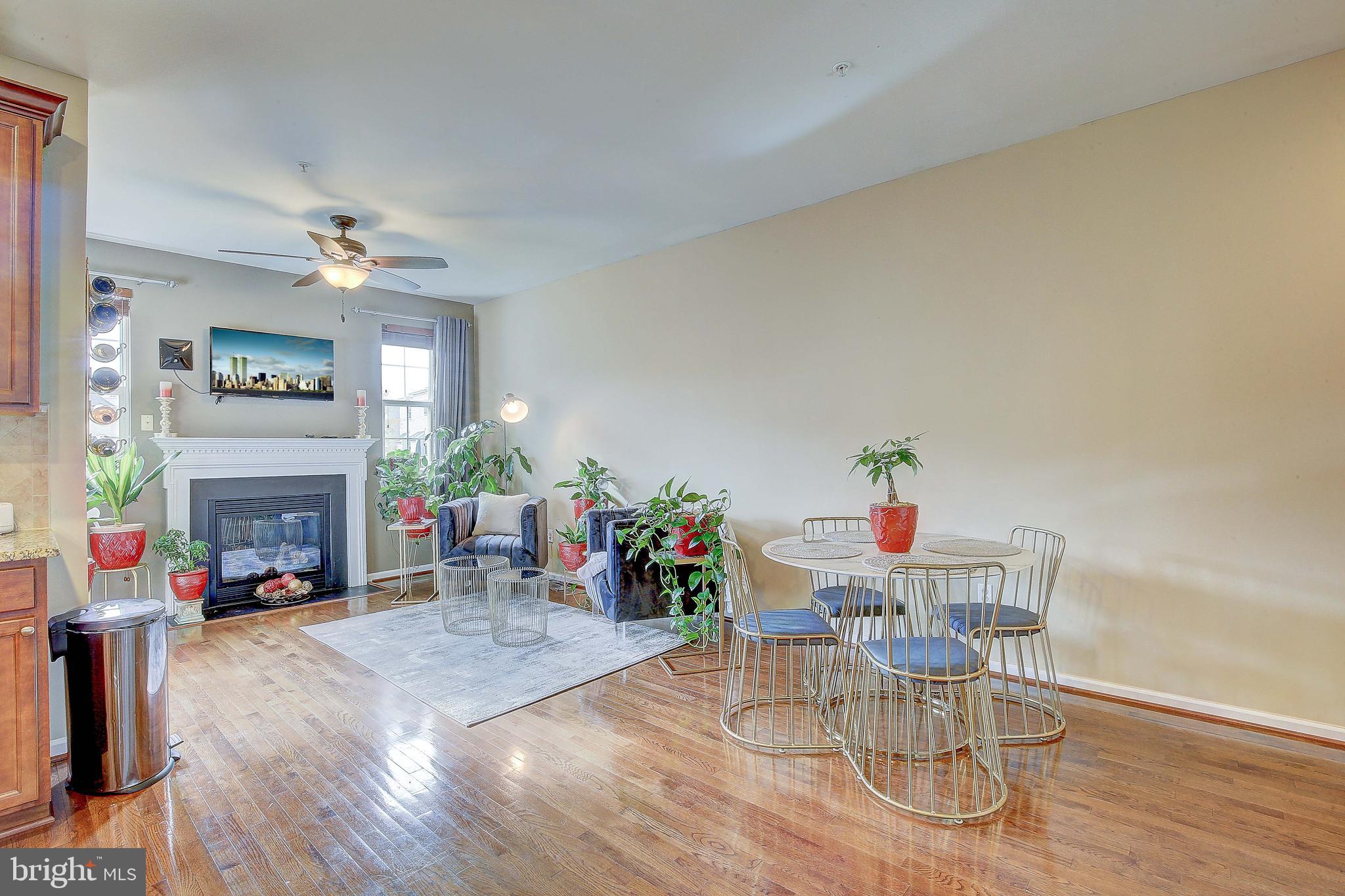 TANYARD SPRINGS TOWNHOMES - Residential