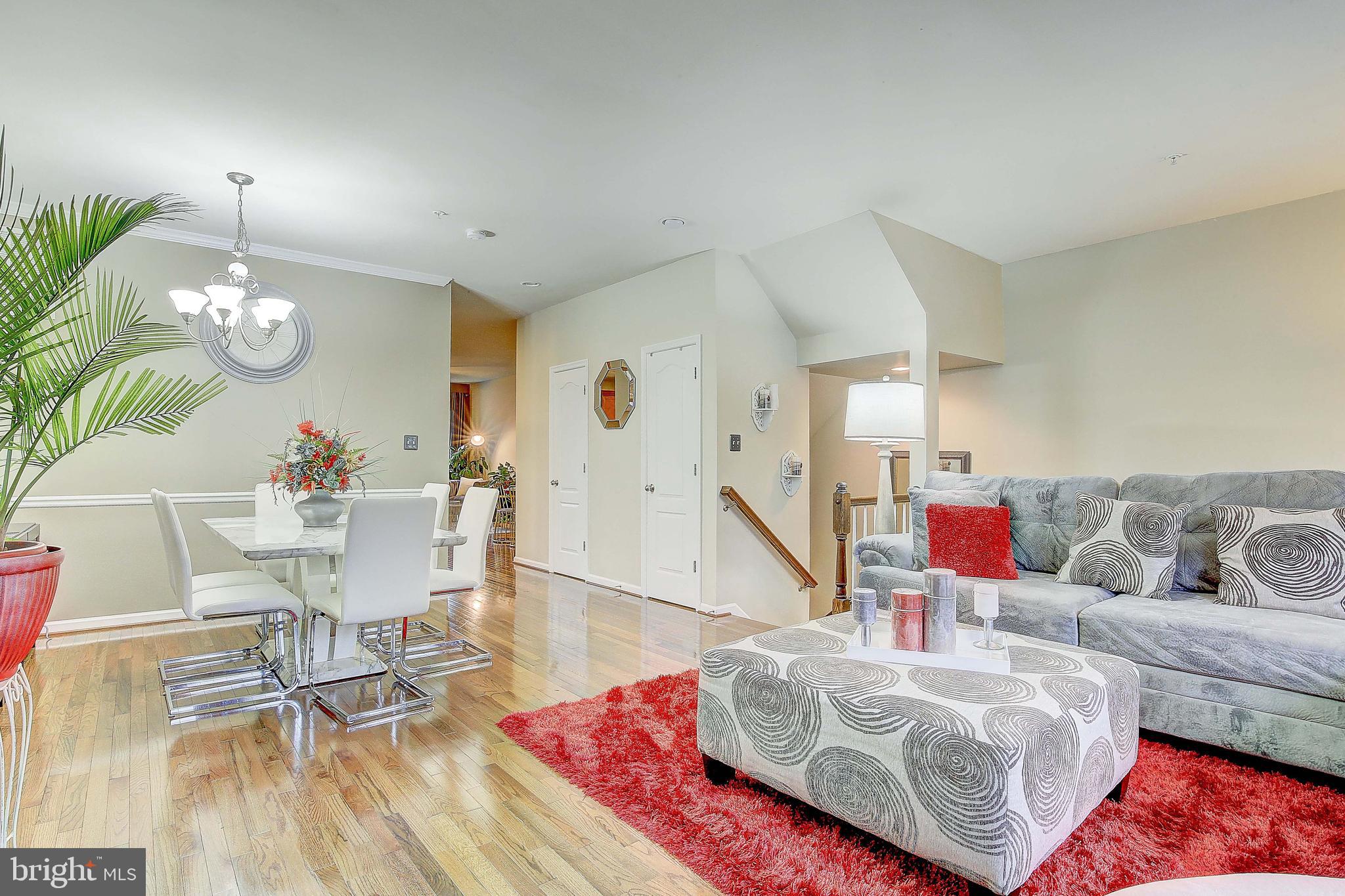 TANYARD SPRINGS TOWNHOMES - Residential