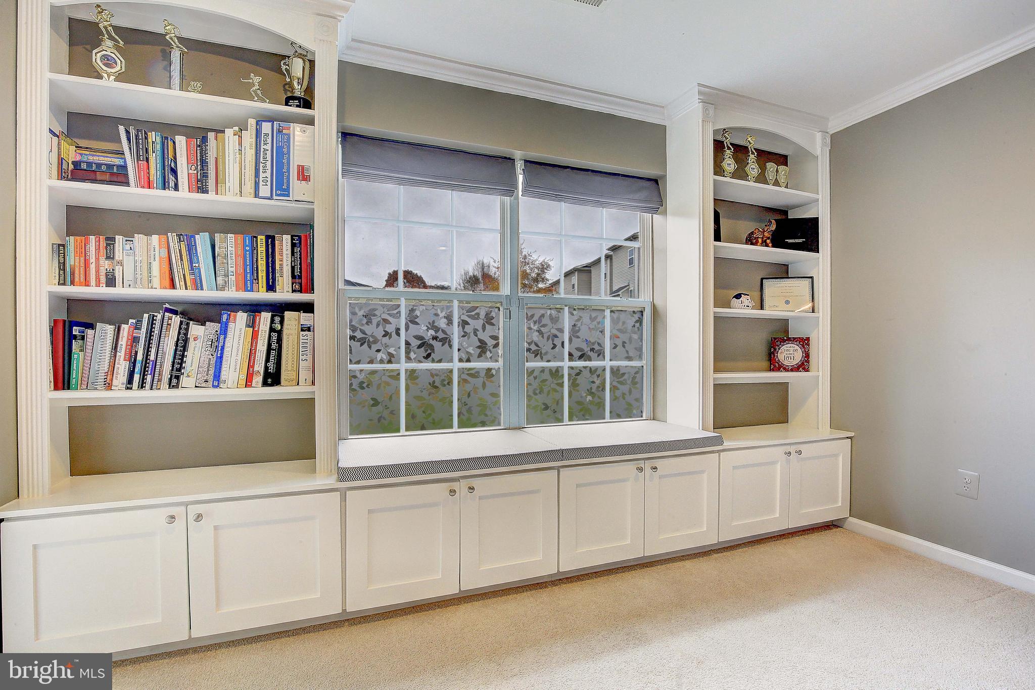 TANYARD SPRINGS TOWNHOMES - Residential