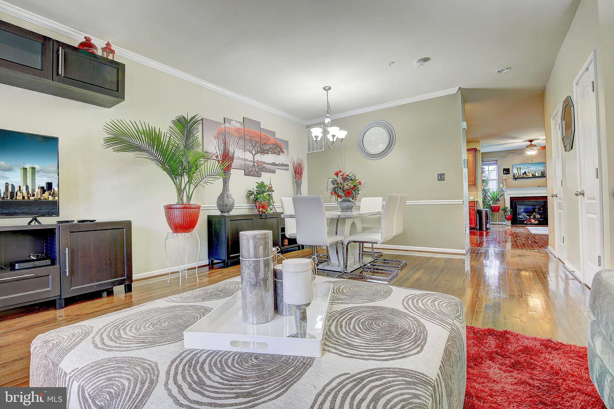 TANYARD SPRINGS TOWNHOMES - Residential