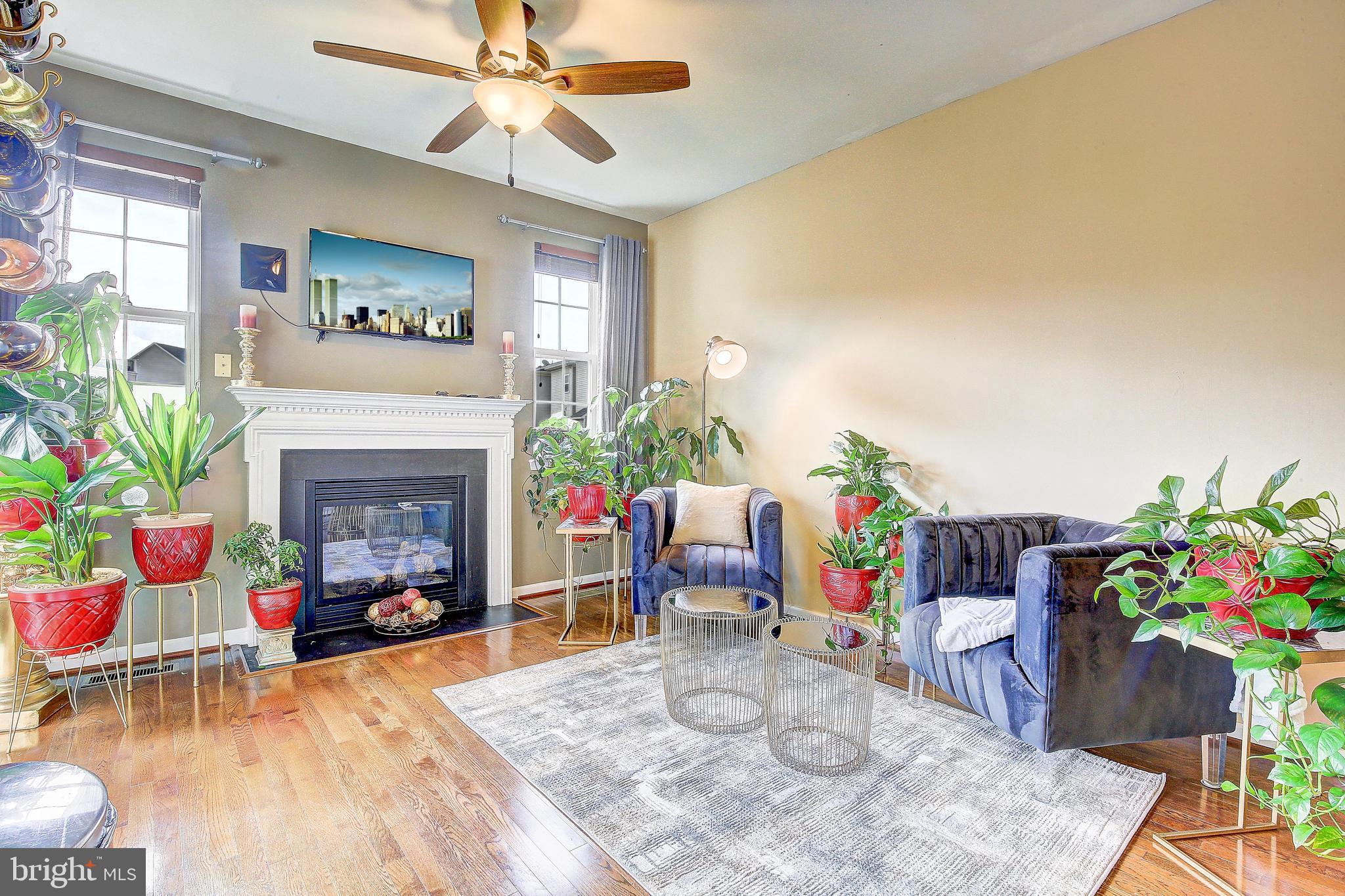 TANYARD SPRINGS TOWNHOMES - Residential