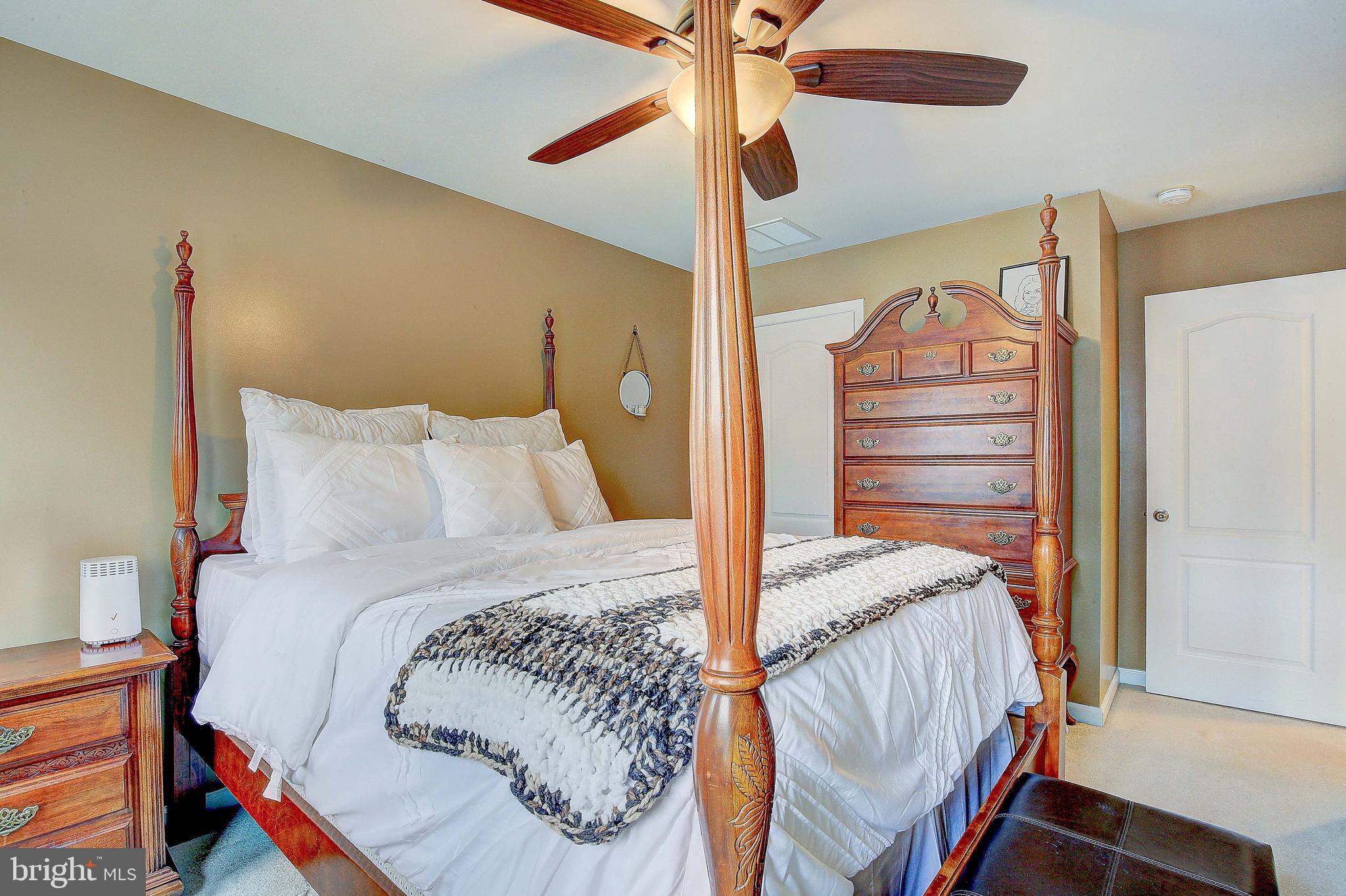 TANYARD SPRINGS TOWNHOMES - Residential