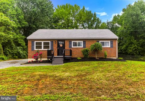Homes For Sale - 54 Cape May Avenue<br/> DEPTFORD, NJ 08096