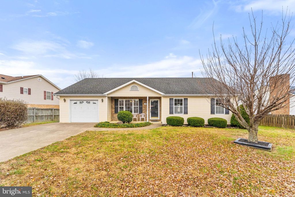 Photo of 420 Russelcroft Road, WINCHESTER, VA 22601 (MLS # VAWI2009604)