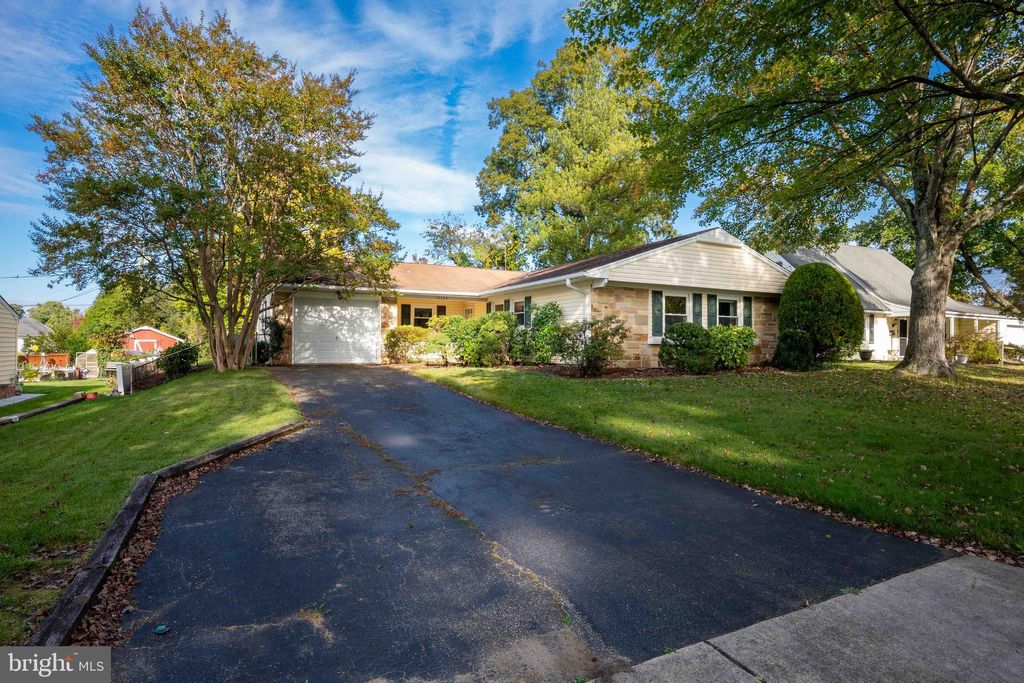 Photo of 12304 Manvel Lane, BOWIE, MD 20715 (MLS # MDPG2180116)