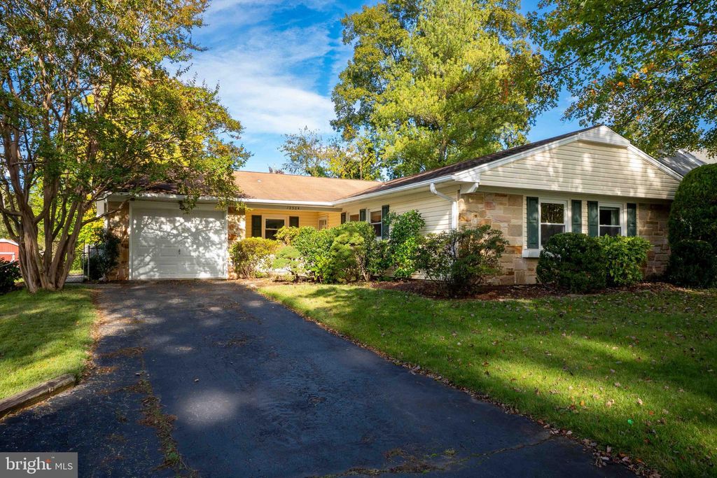 Photo of 12304 Manvel Lane, BOWIE, MD 20715 (MLS # MDPG2180116)