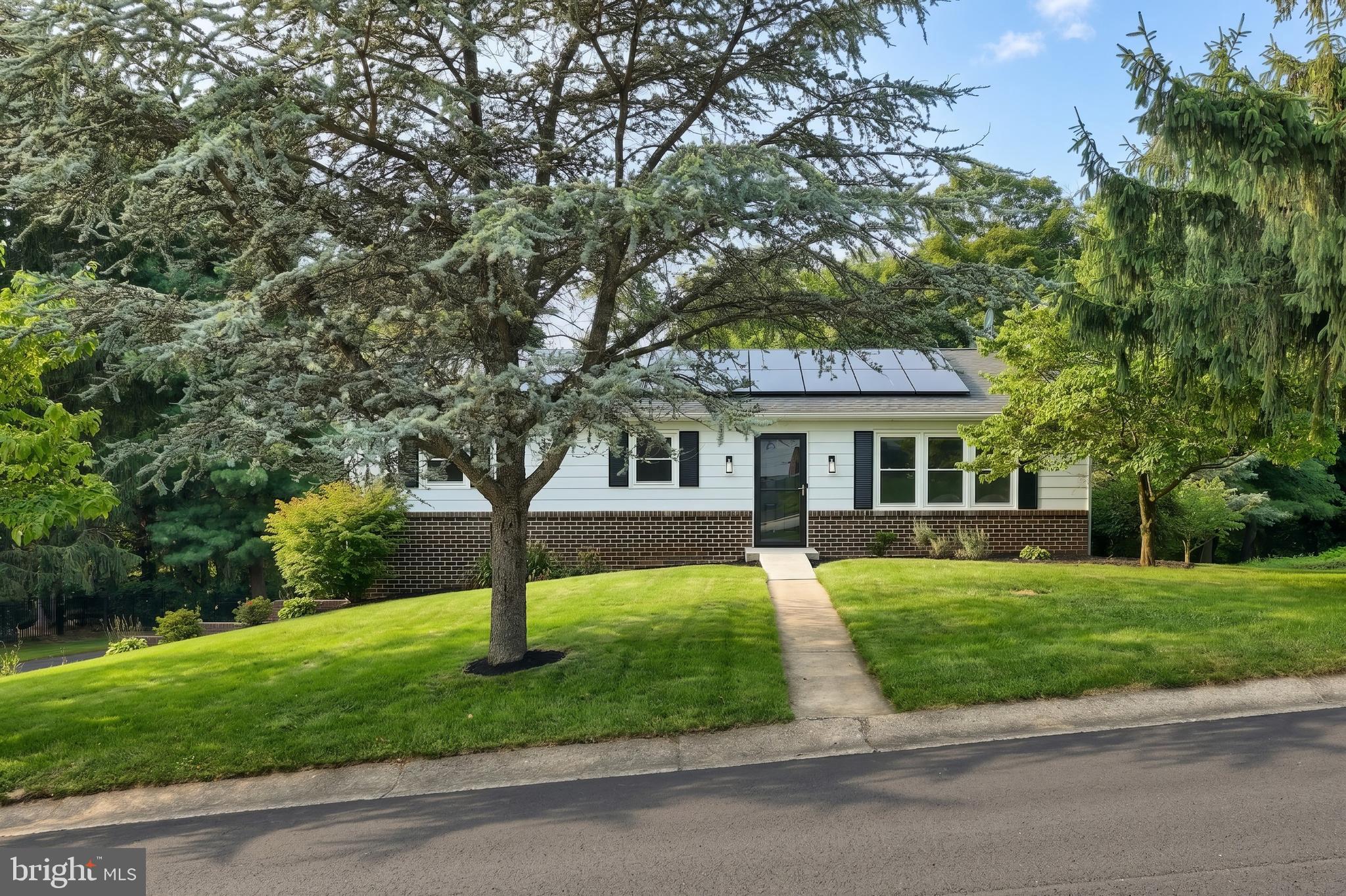 230 KIRSTA LANE