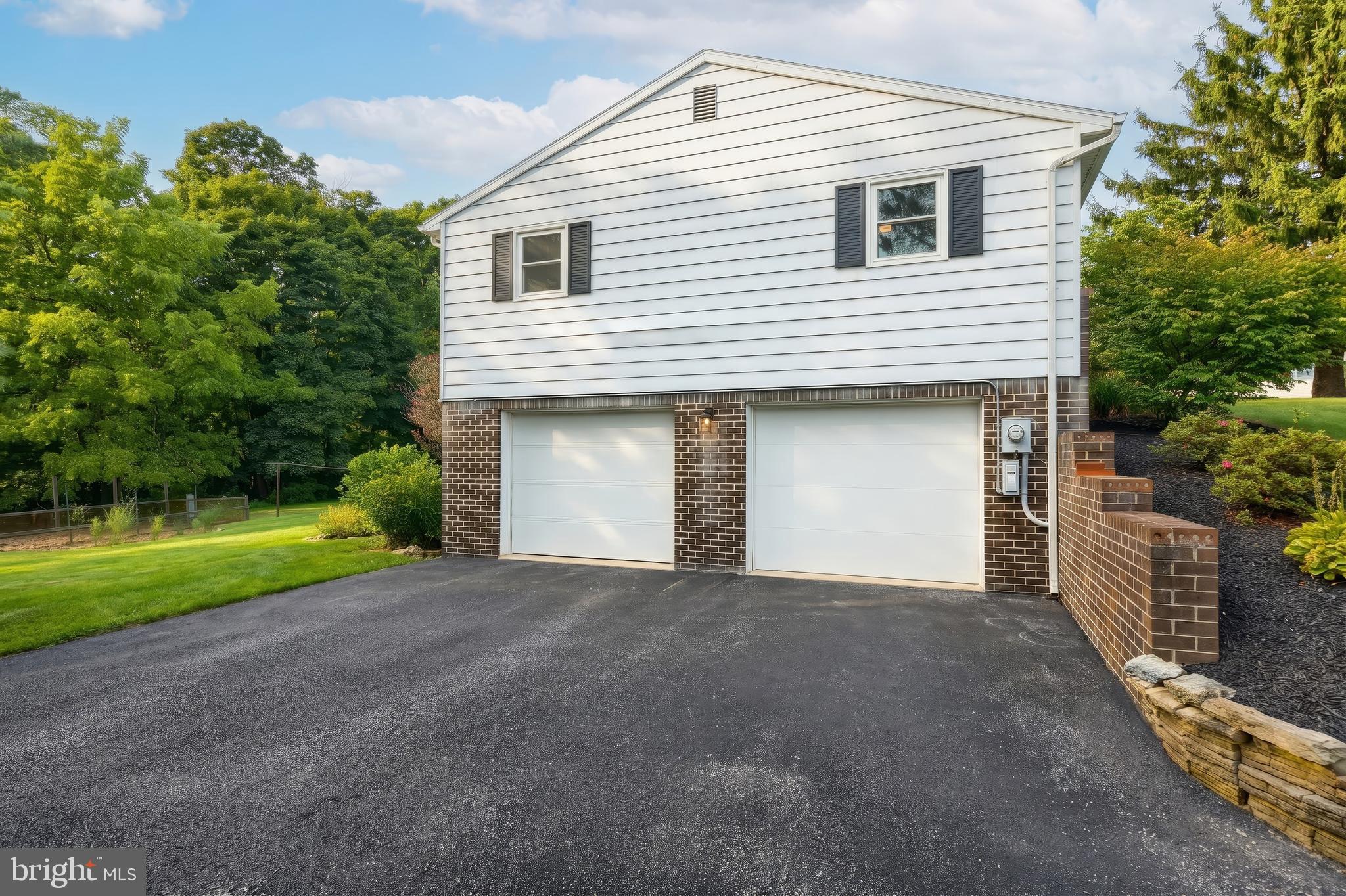 230 KIRSTA LANE