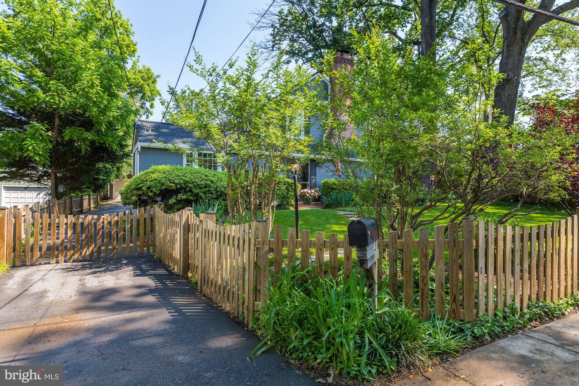 OAKMONT - Residential