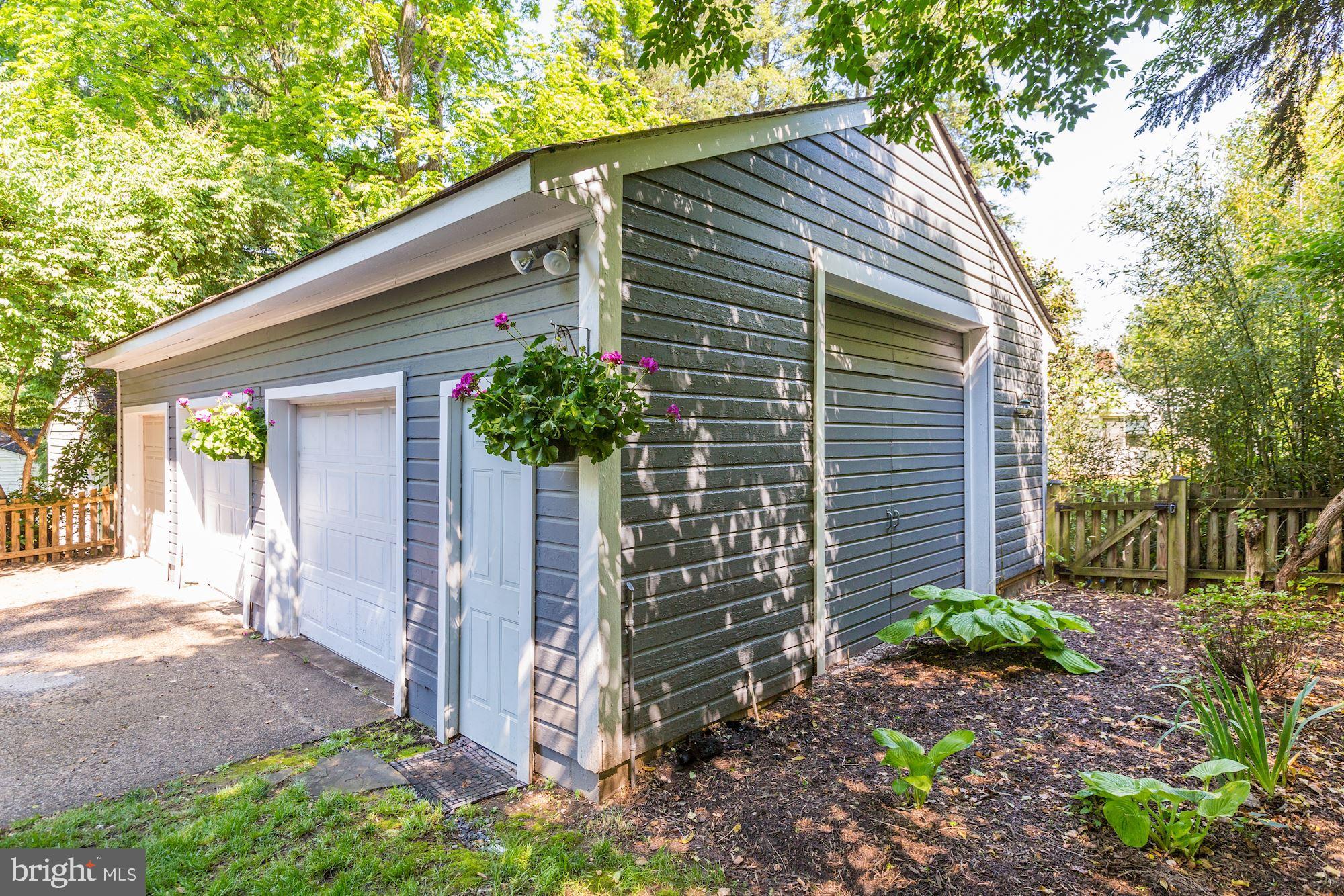 OAKMONT - Residential