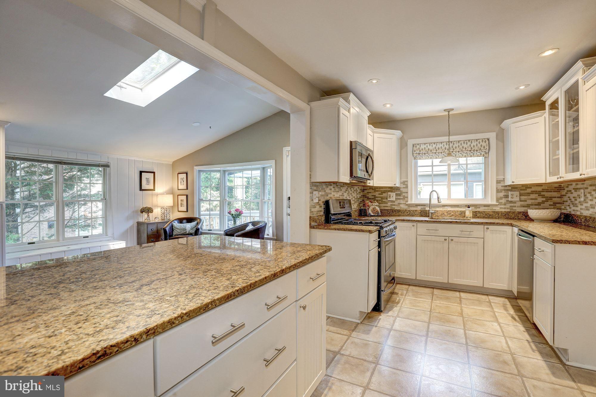 OAKMONT - Residential