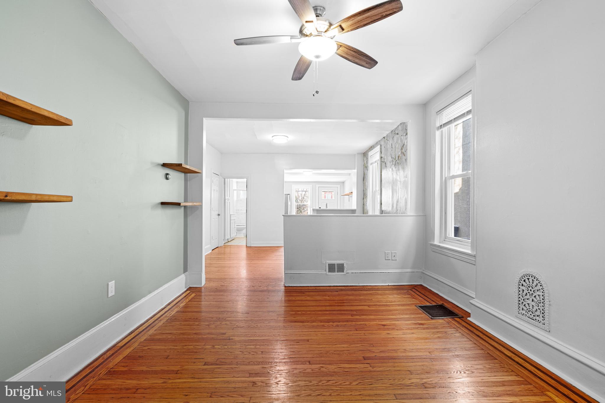 4370 MANAYUNK AVENUE