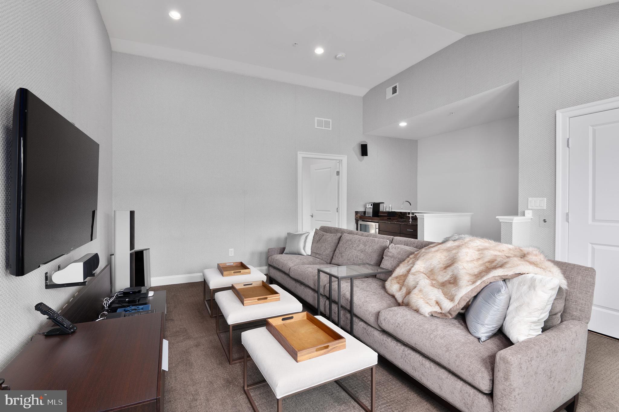 SYMPHONY PARK - Residential