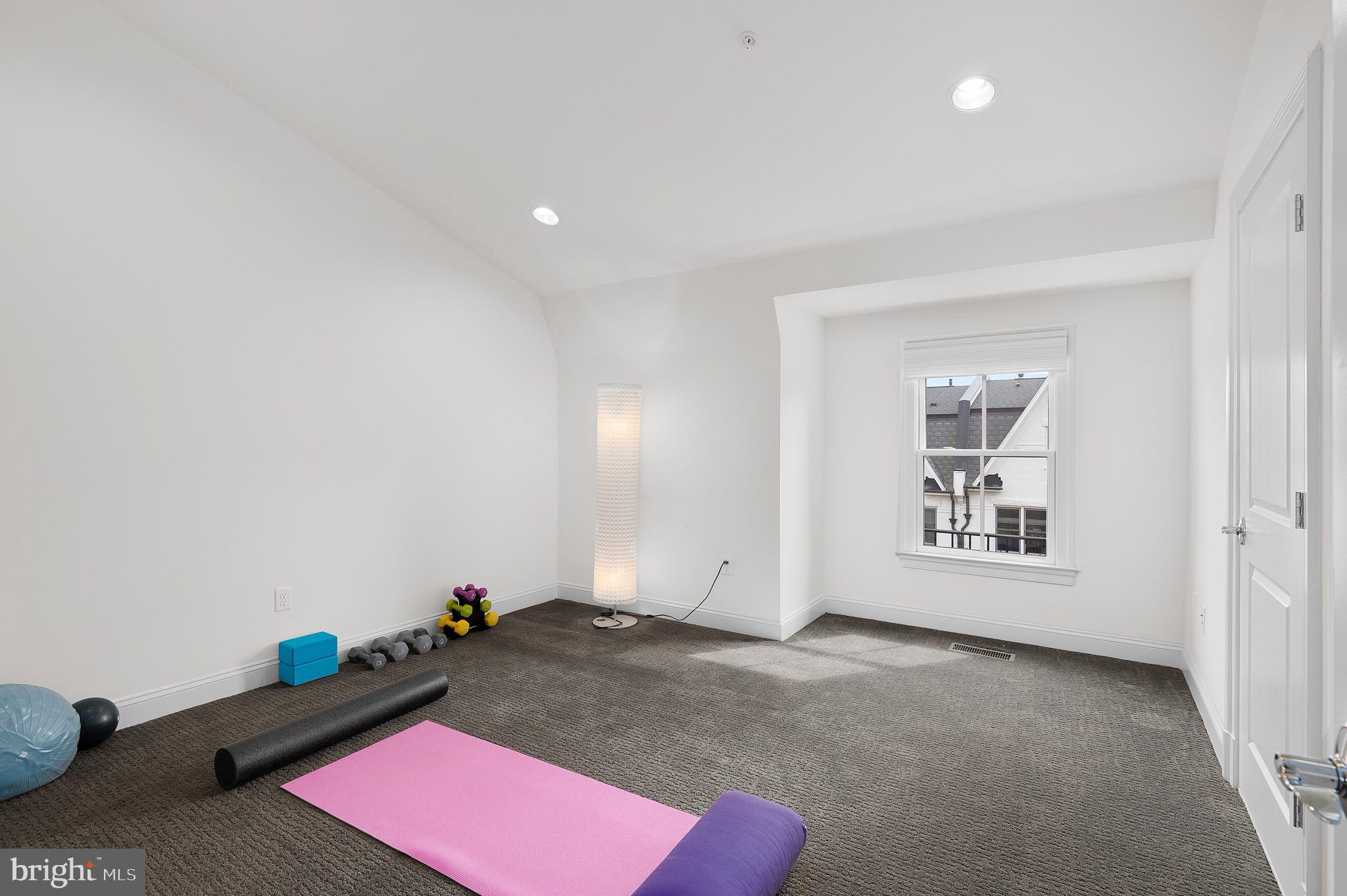 SYMPHONY PARK - Residential