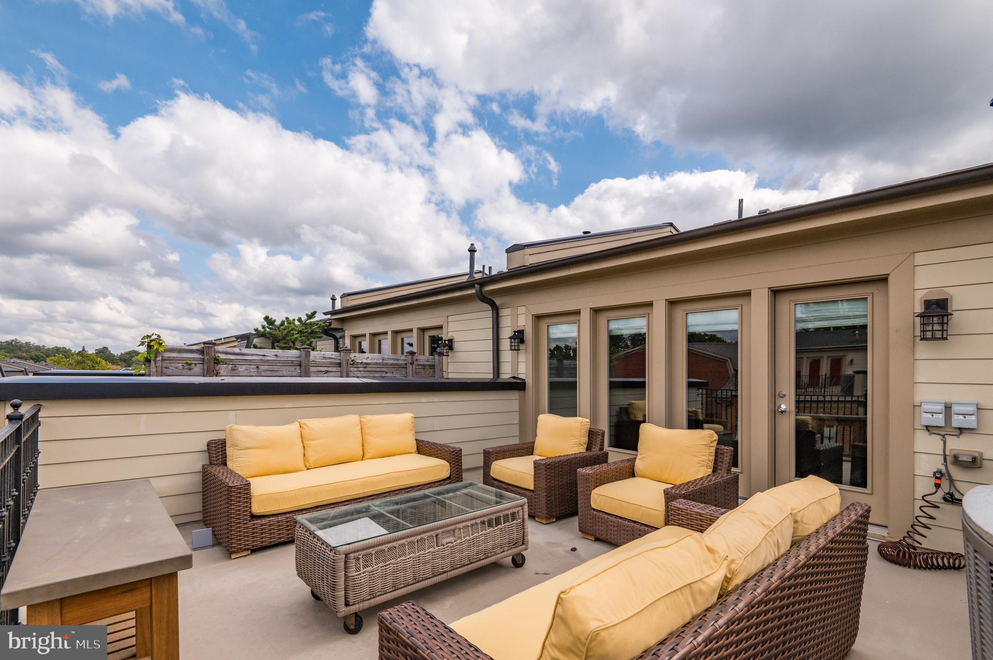 SYMPHONY PARK - Residential