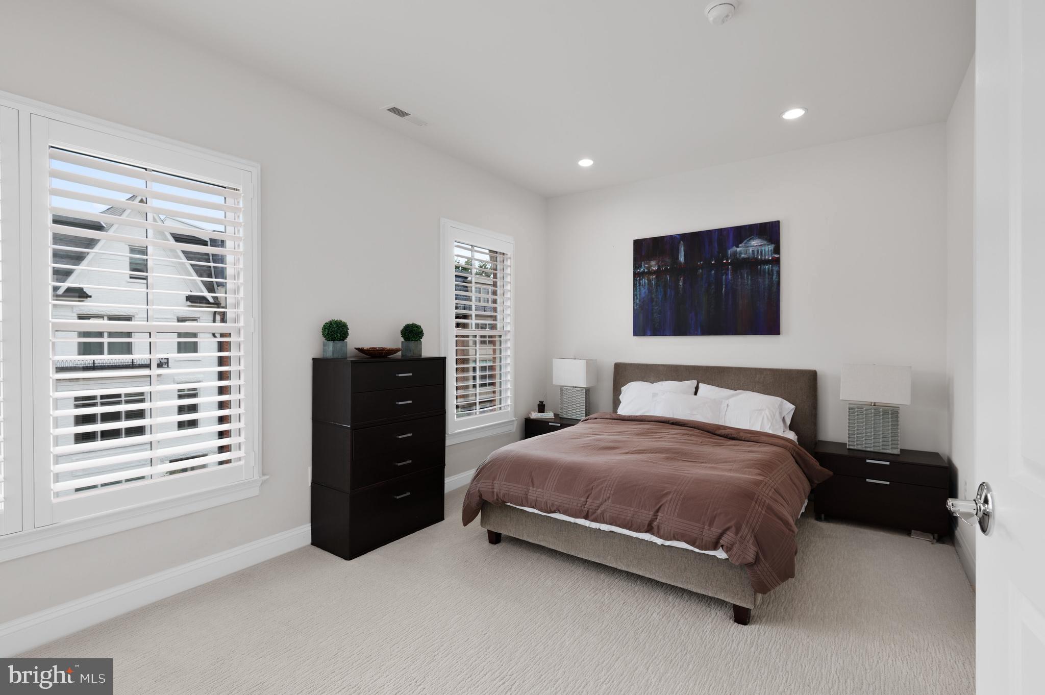 SYMPHONY PARK - Residential