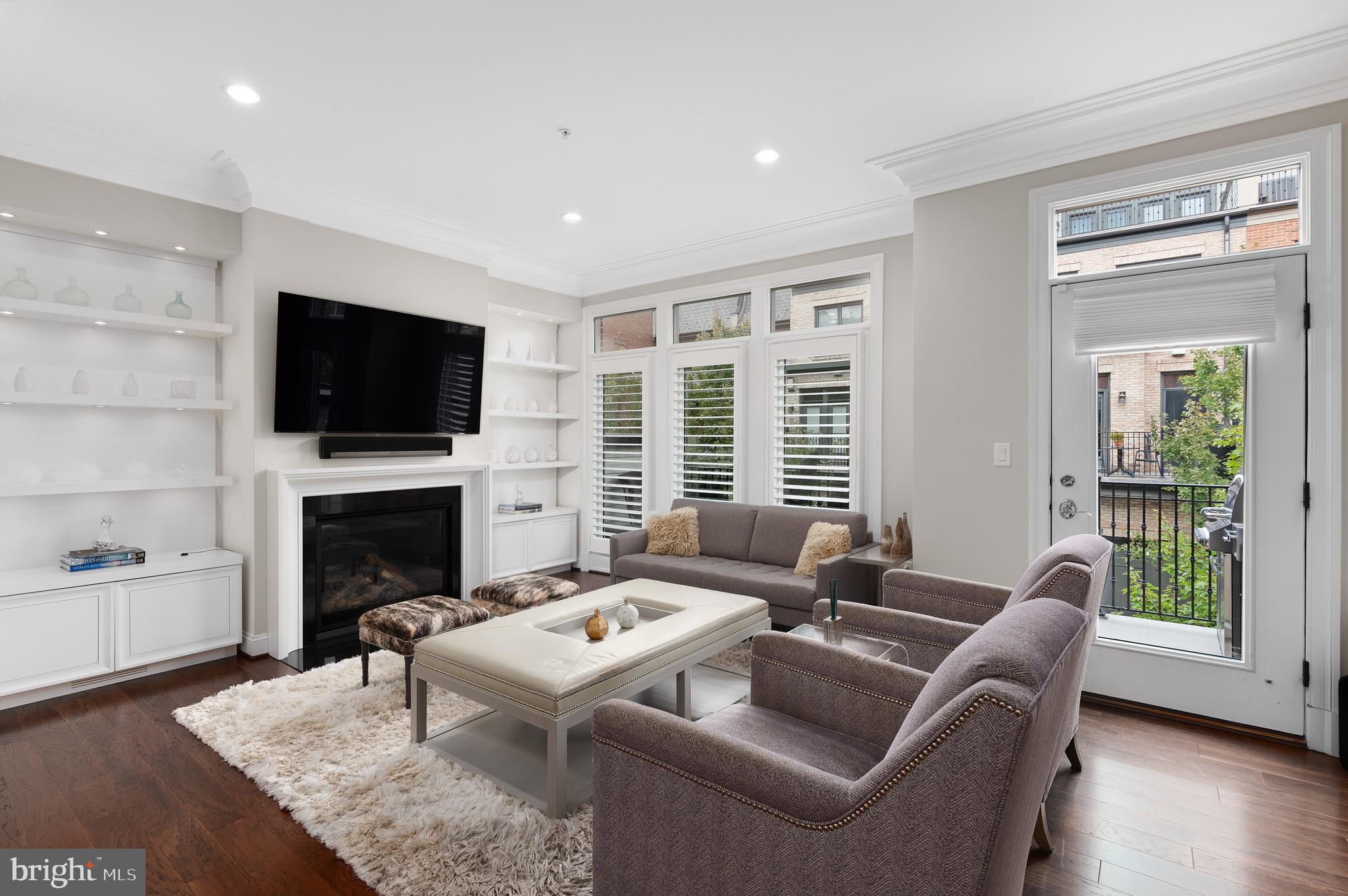 SYMPHONY PARK - Residential