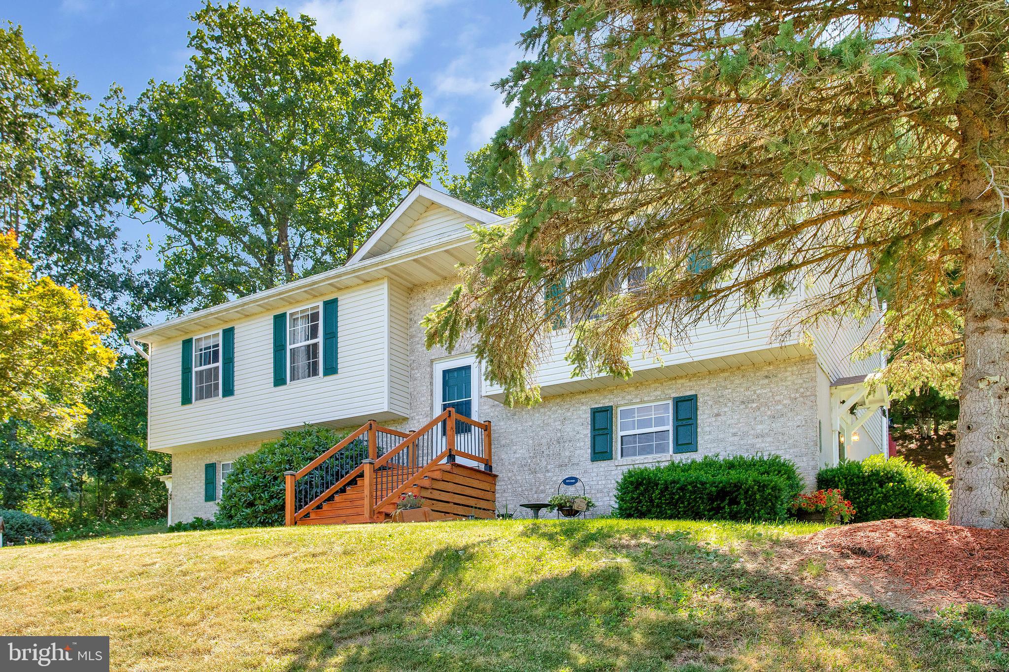 4885 MELODY LANE