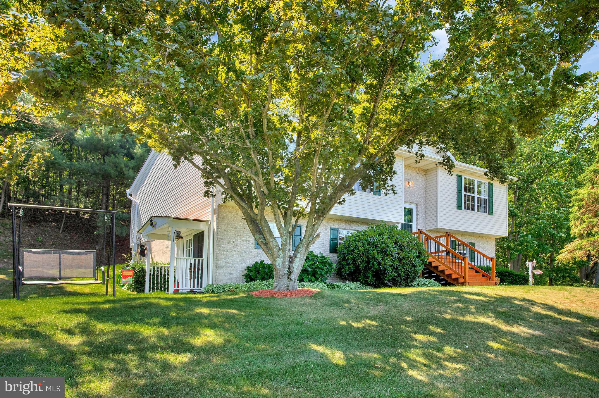 4885 MELODY LANE