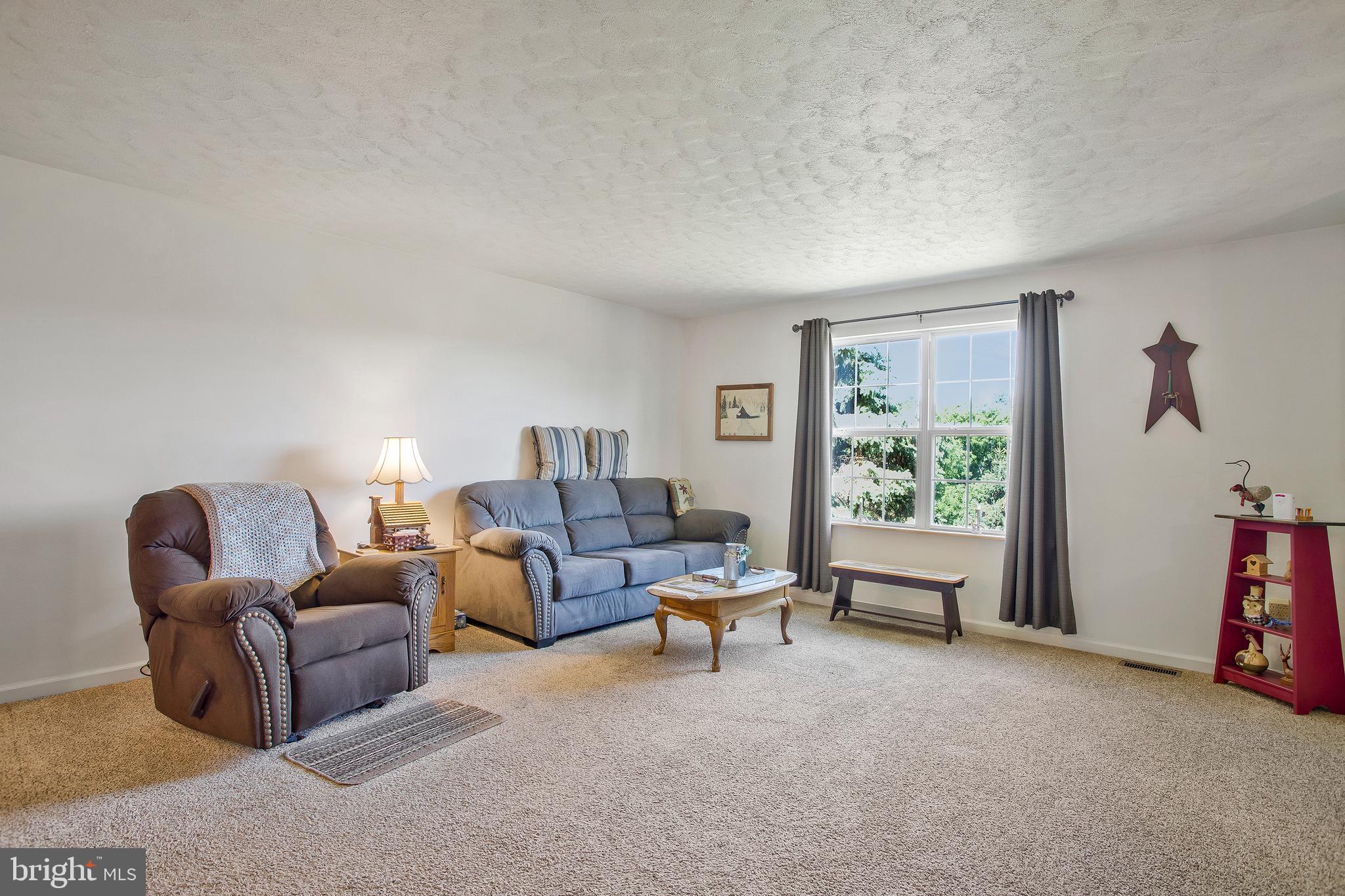 4885 MELODY LANE
