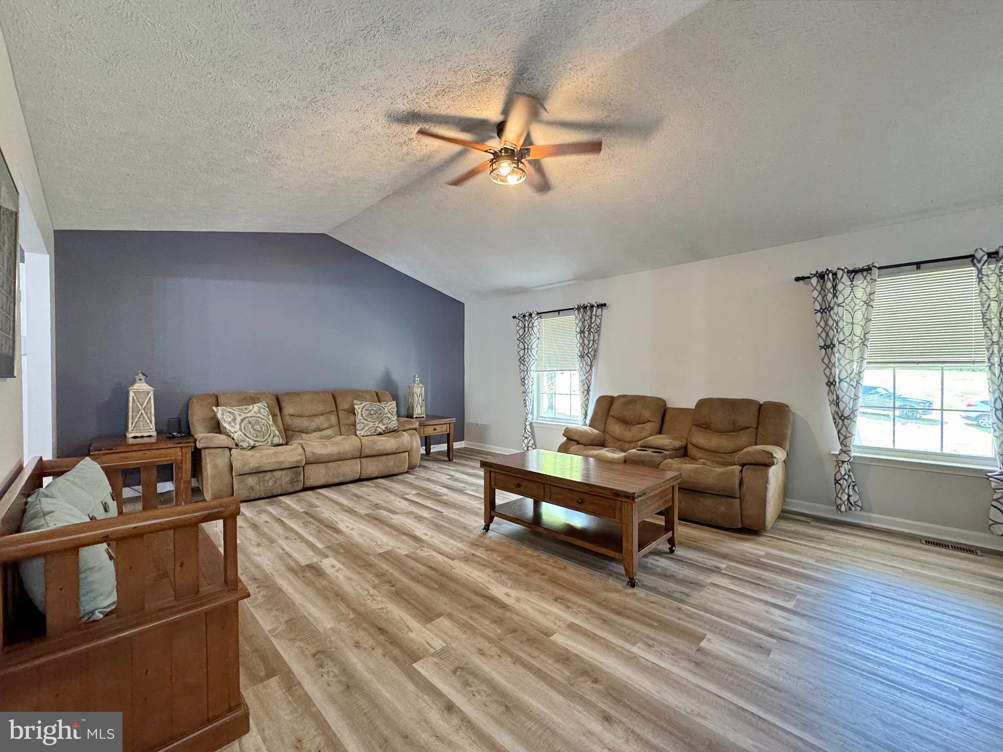 SCOUTS TRAIL - Residential