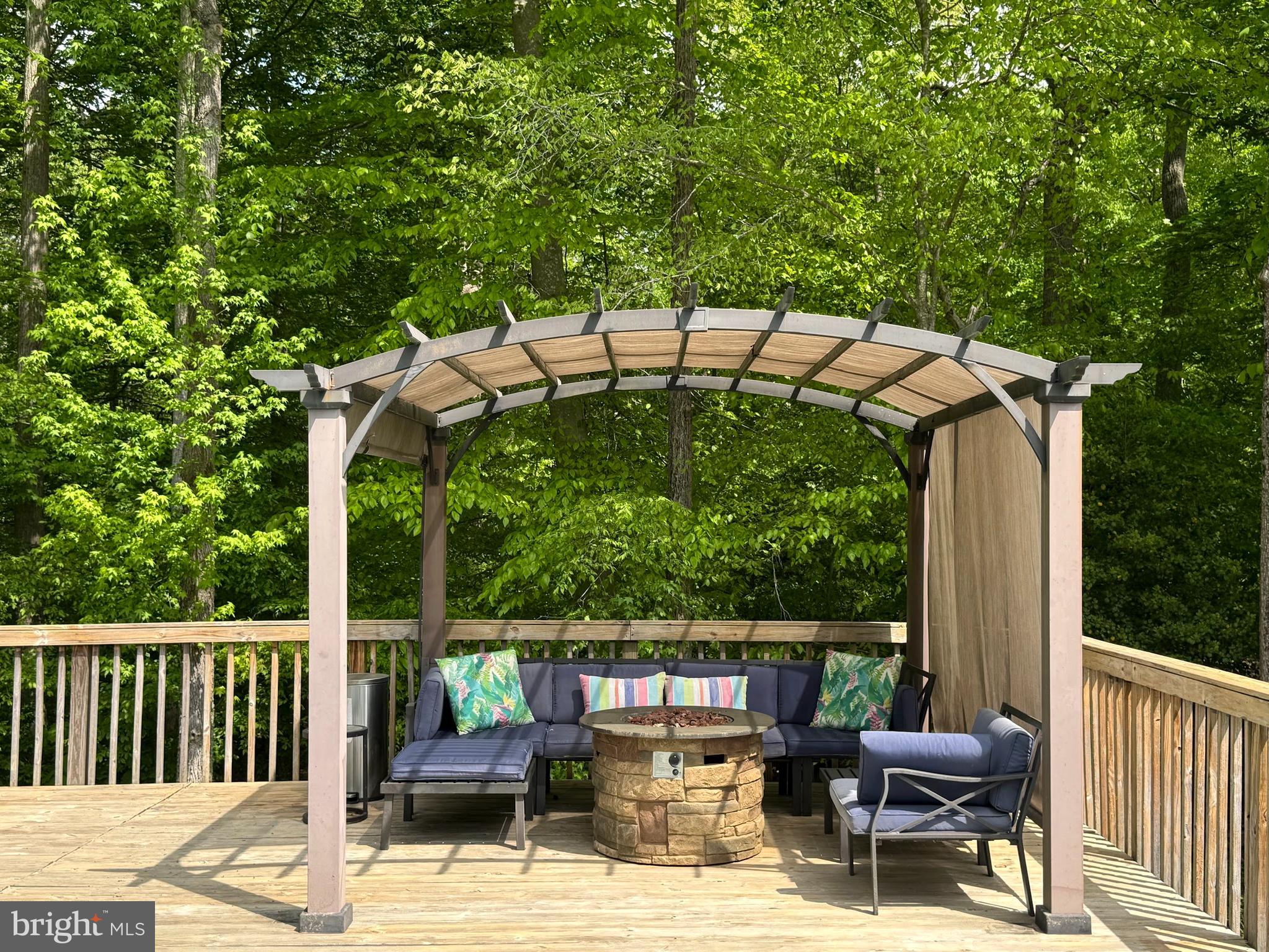 SCOUTS TRAIL - Residential