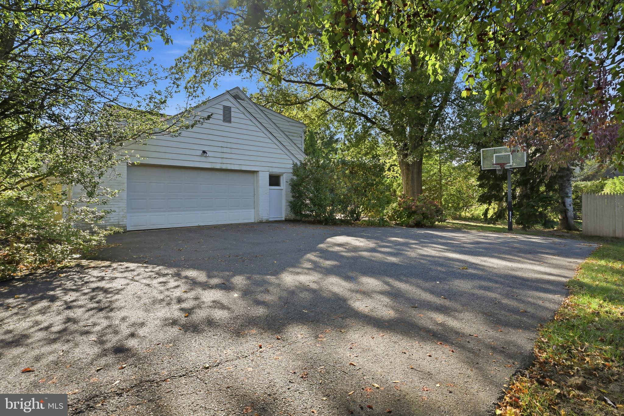 607 BERWICK ROAD