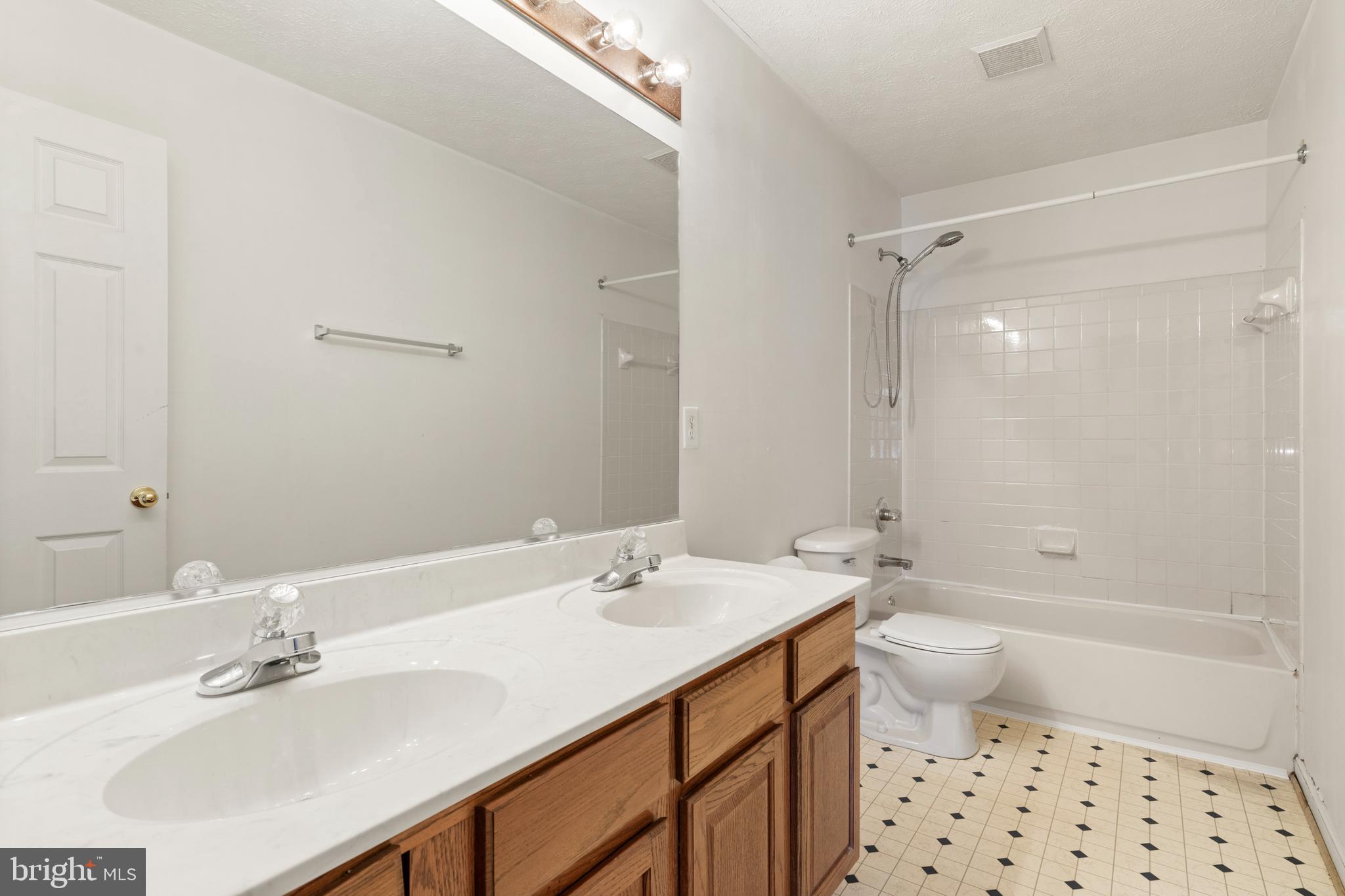 AUSTIN RIDGE - Residential