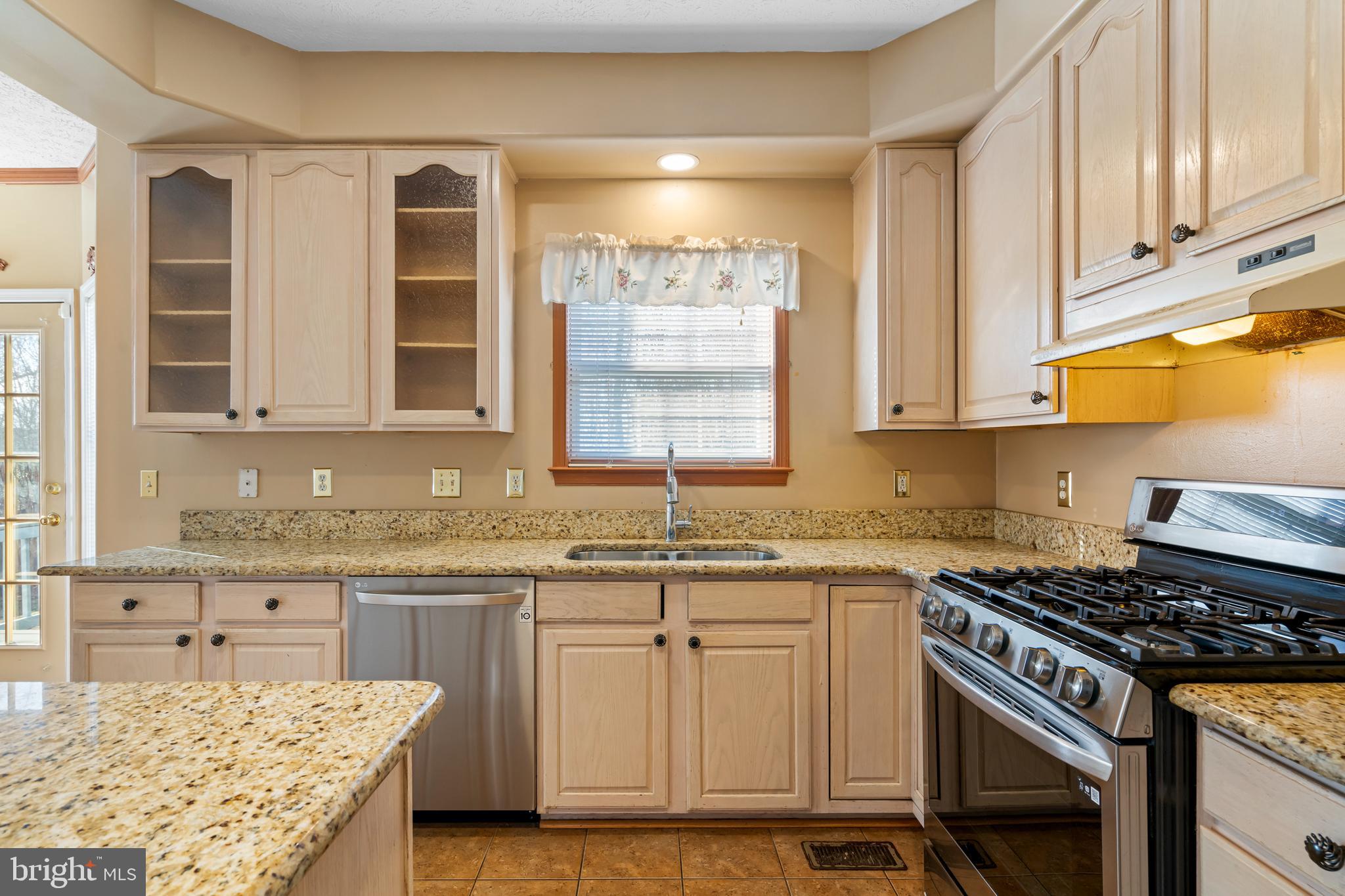 AUSTIN RIDGE - Residential