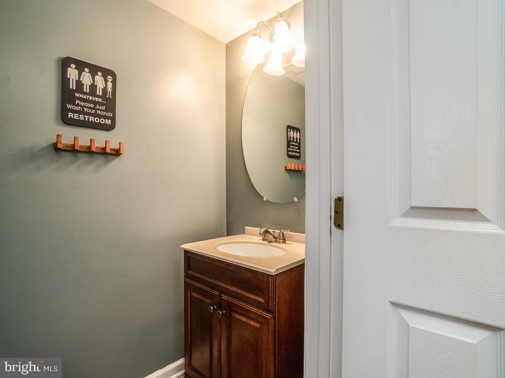 AMBER SPRING - Residential Lease